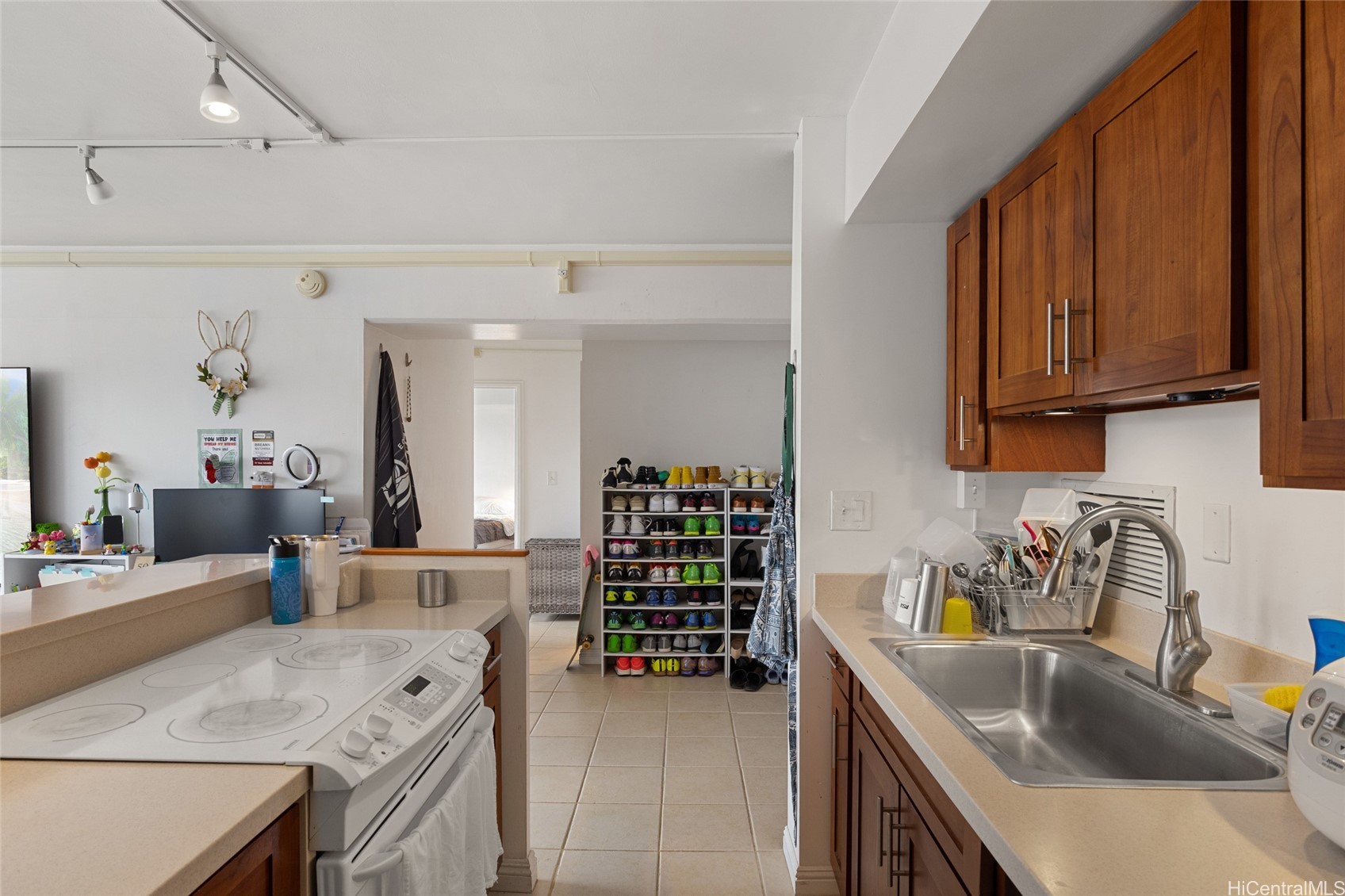 2333 Kapiolani Boulevard 3202 Property Photo 7