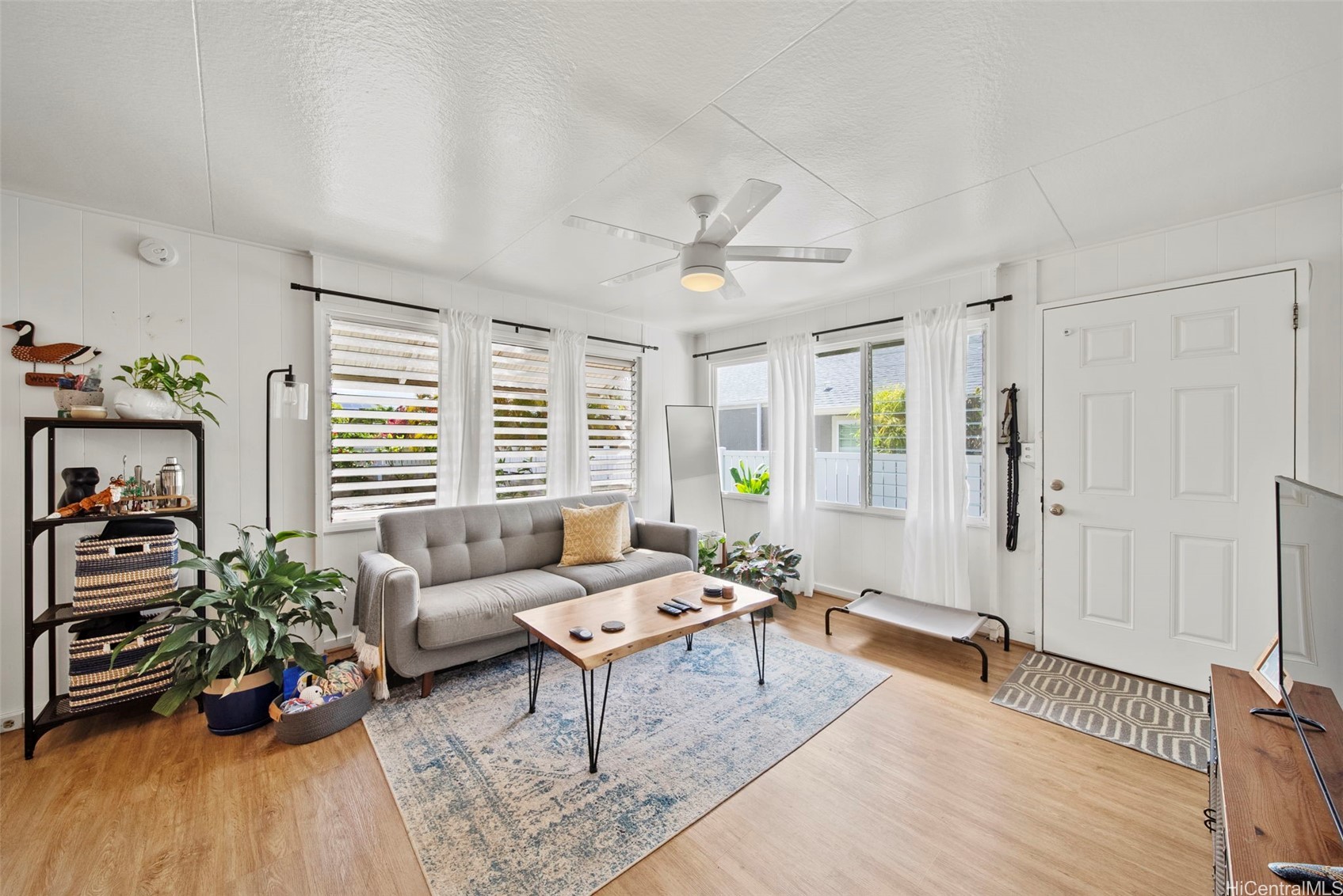 453 Ulupaina Street A Property Photo 2