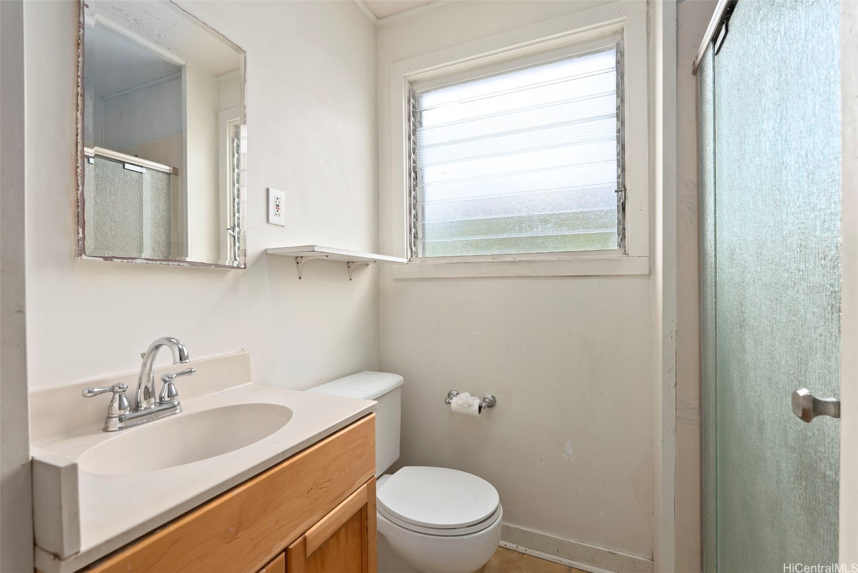 1186 Alewa Drive Property Photo 12