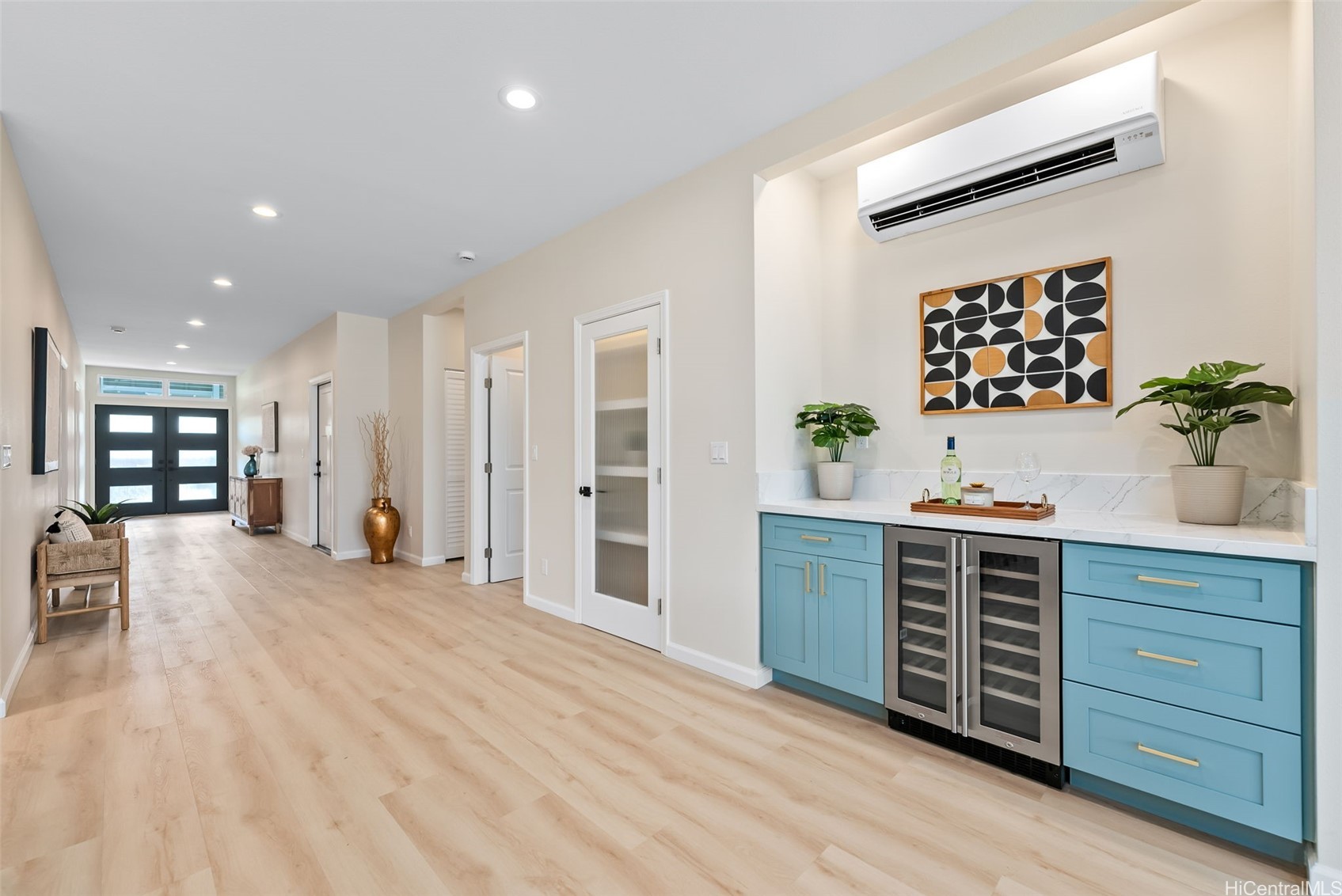 1076 Kahili Street Property Photo 2