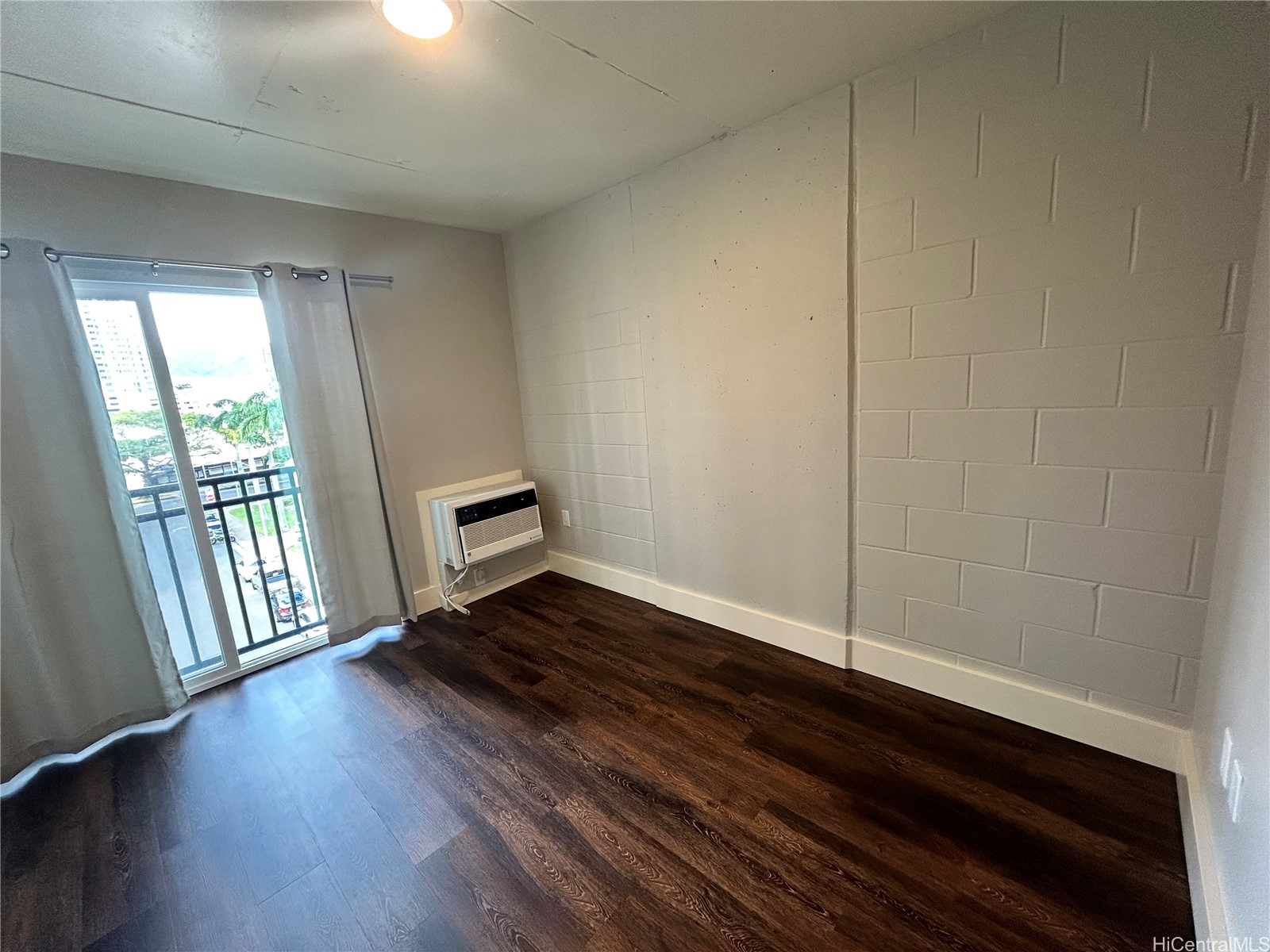 803 Waimanu Street 401 Property Photo 6
