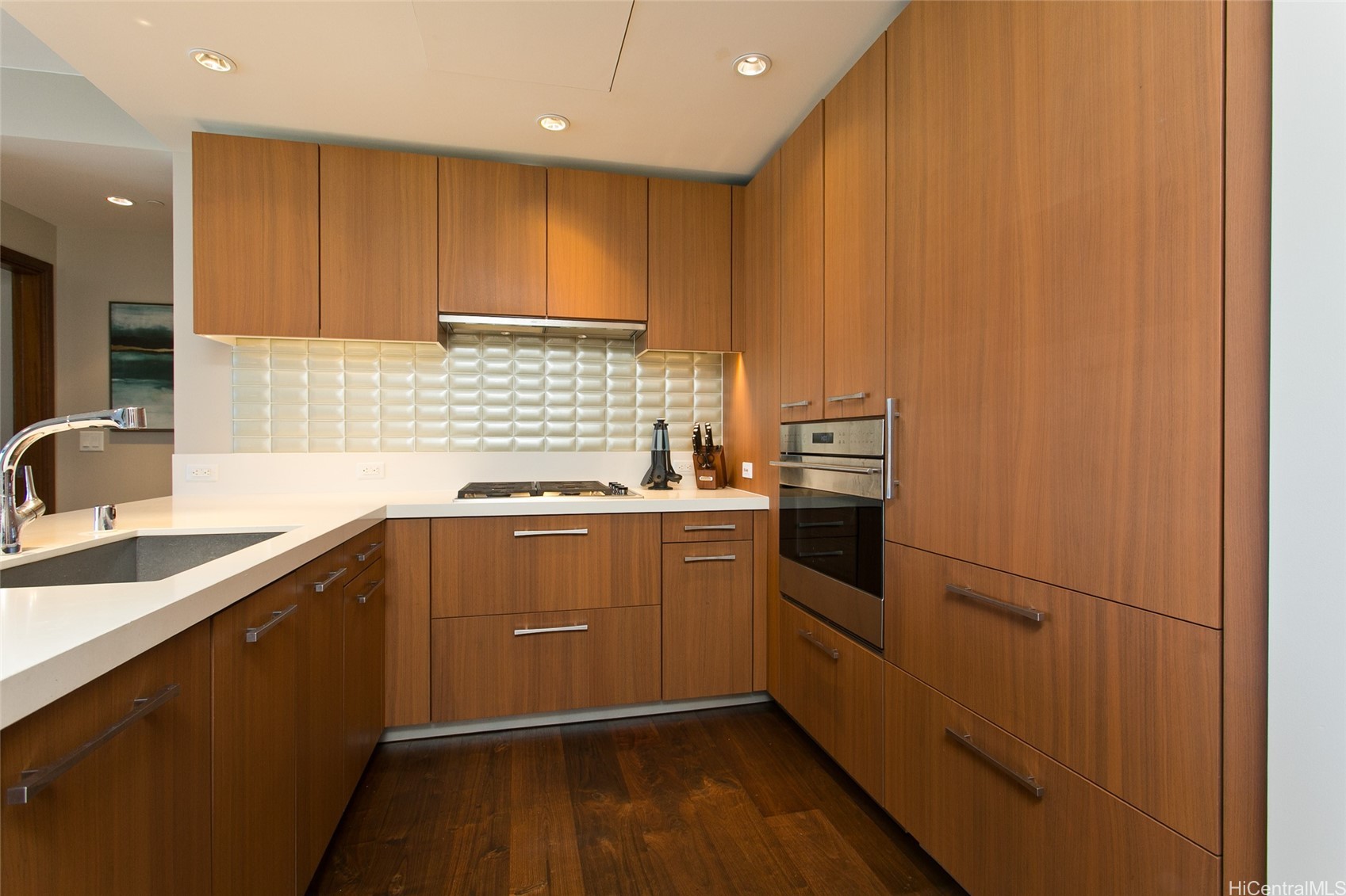 1555 Kapiolani Boulevard 1205 Property Photo 5