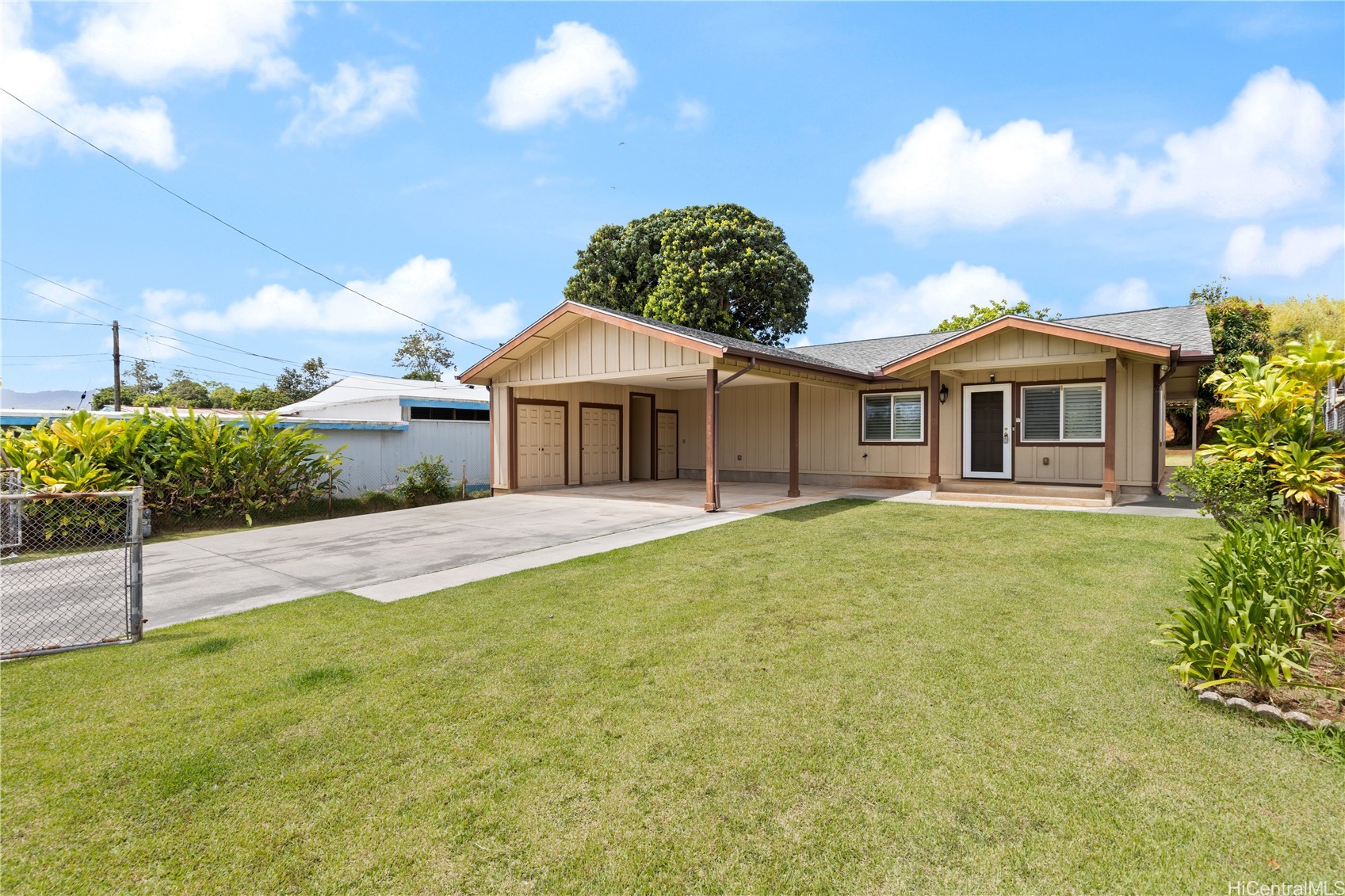 95-246 Wailawa Street Property Photo