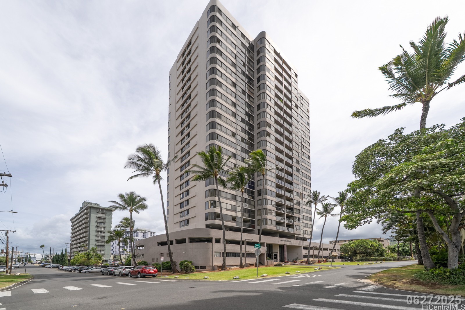 2724 Kahoaloha Lane 801 Property Photo 1