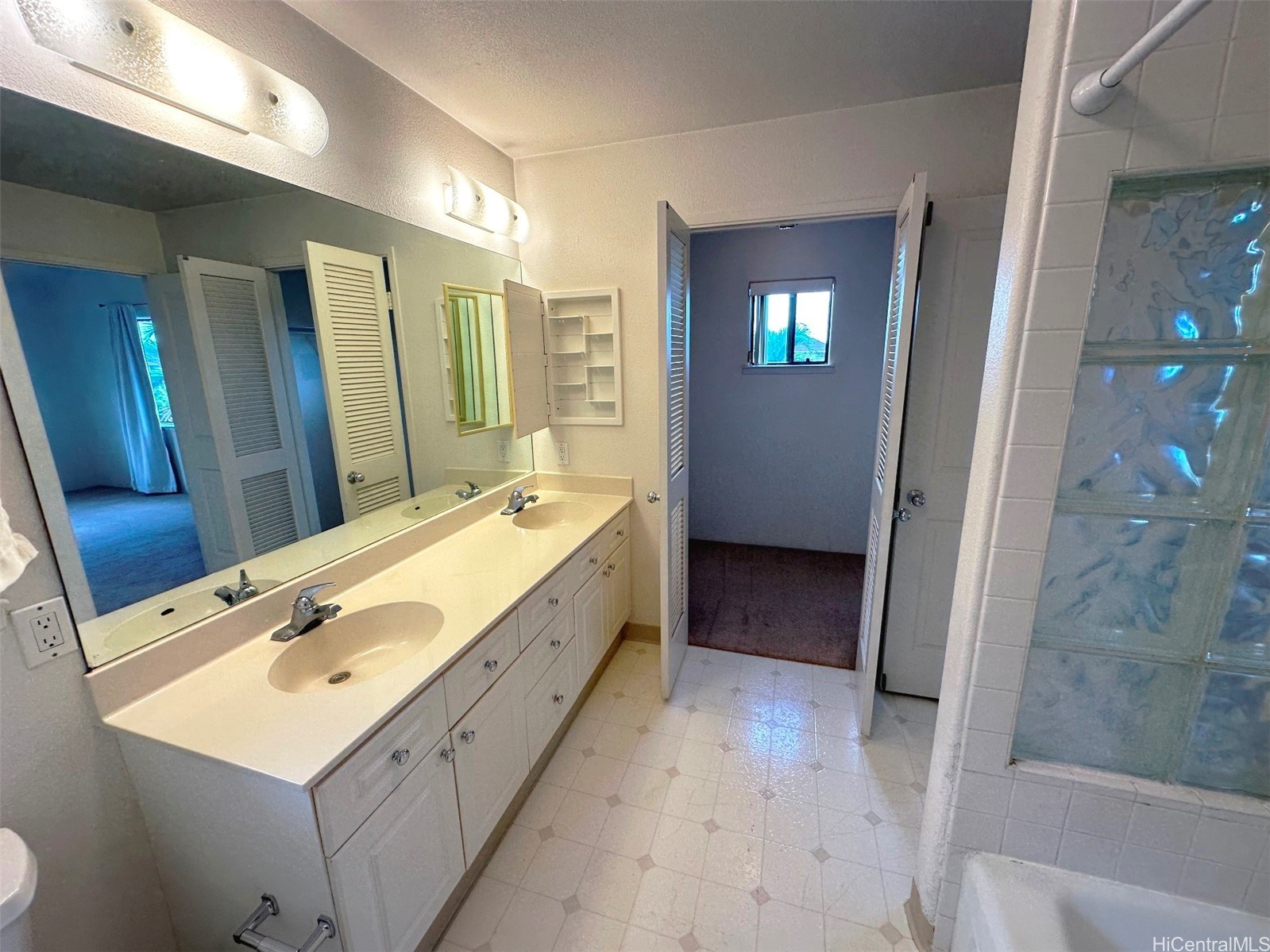 94-229 Keaukaha Place Property Photo 17