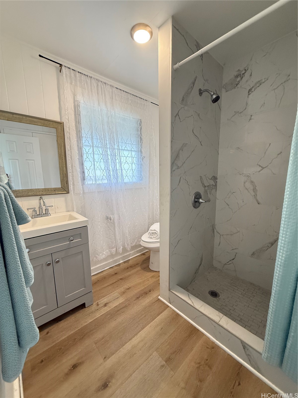 1142 Kamaile Street Property Photo 7