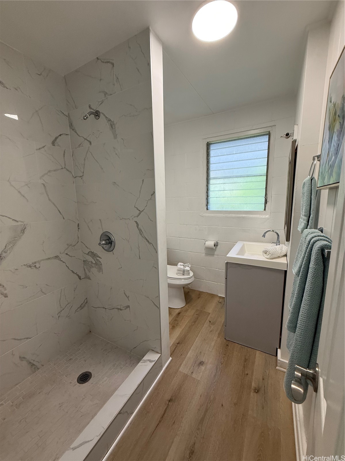 1142 Kamaile Street Property Photo 13