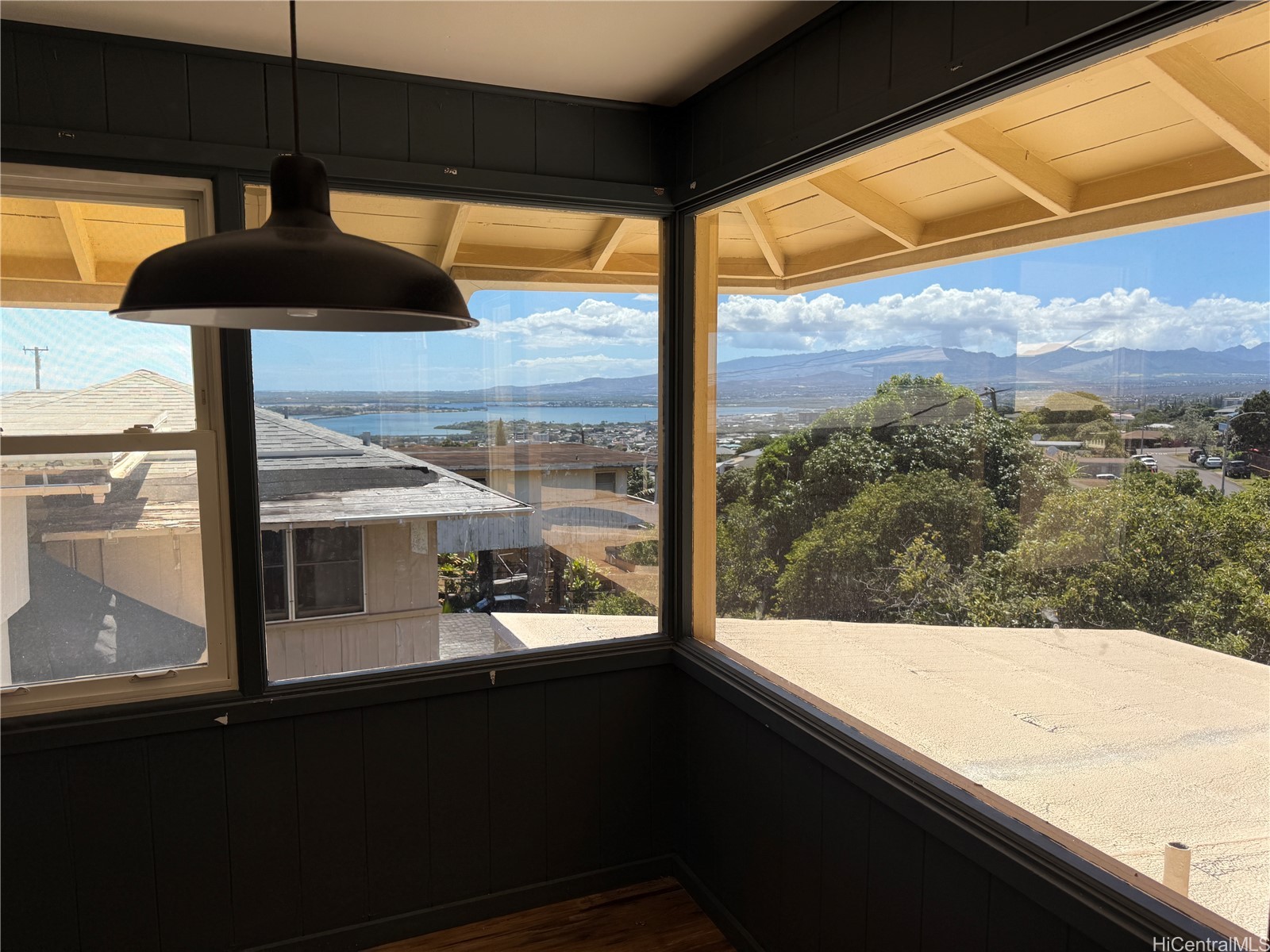 99-877 Lalawai Drive Property Photo