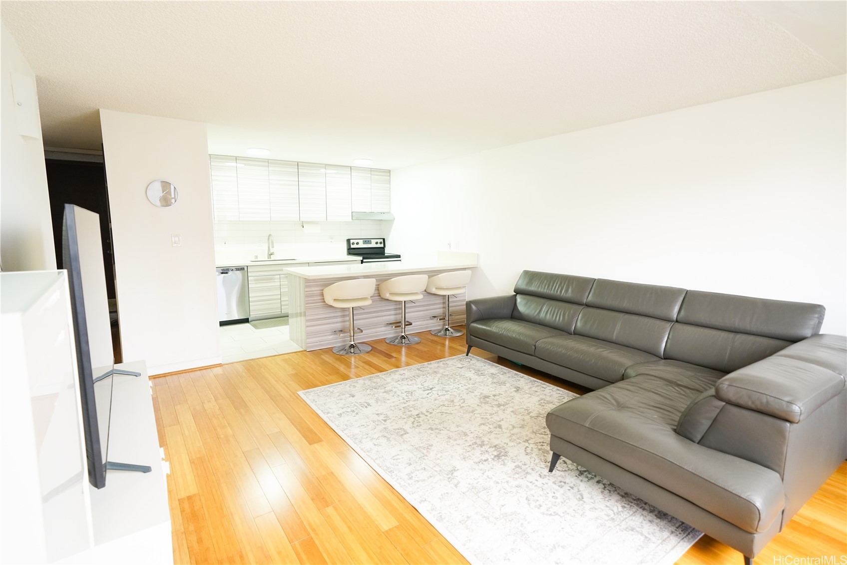 827 Kinau Street D703 Property Photo 1