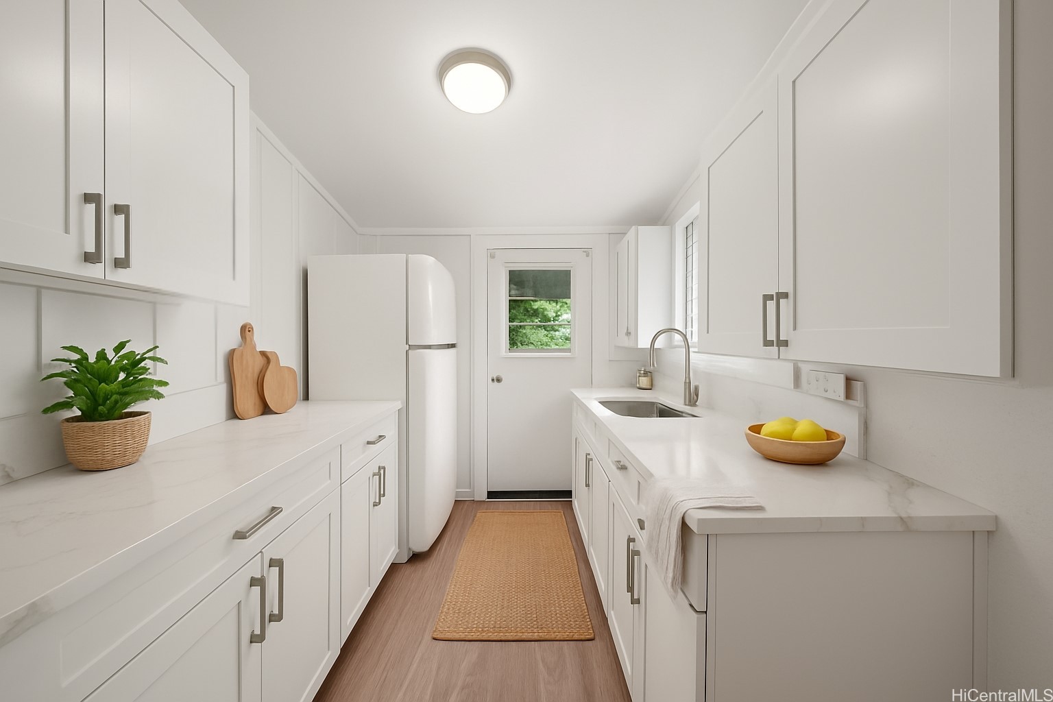 2963 Koali Road D Property Photo 4