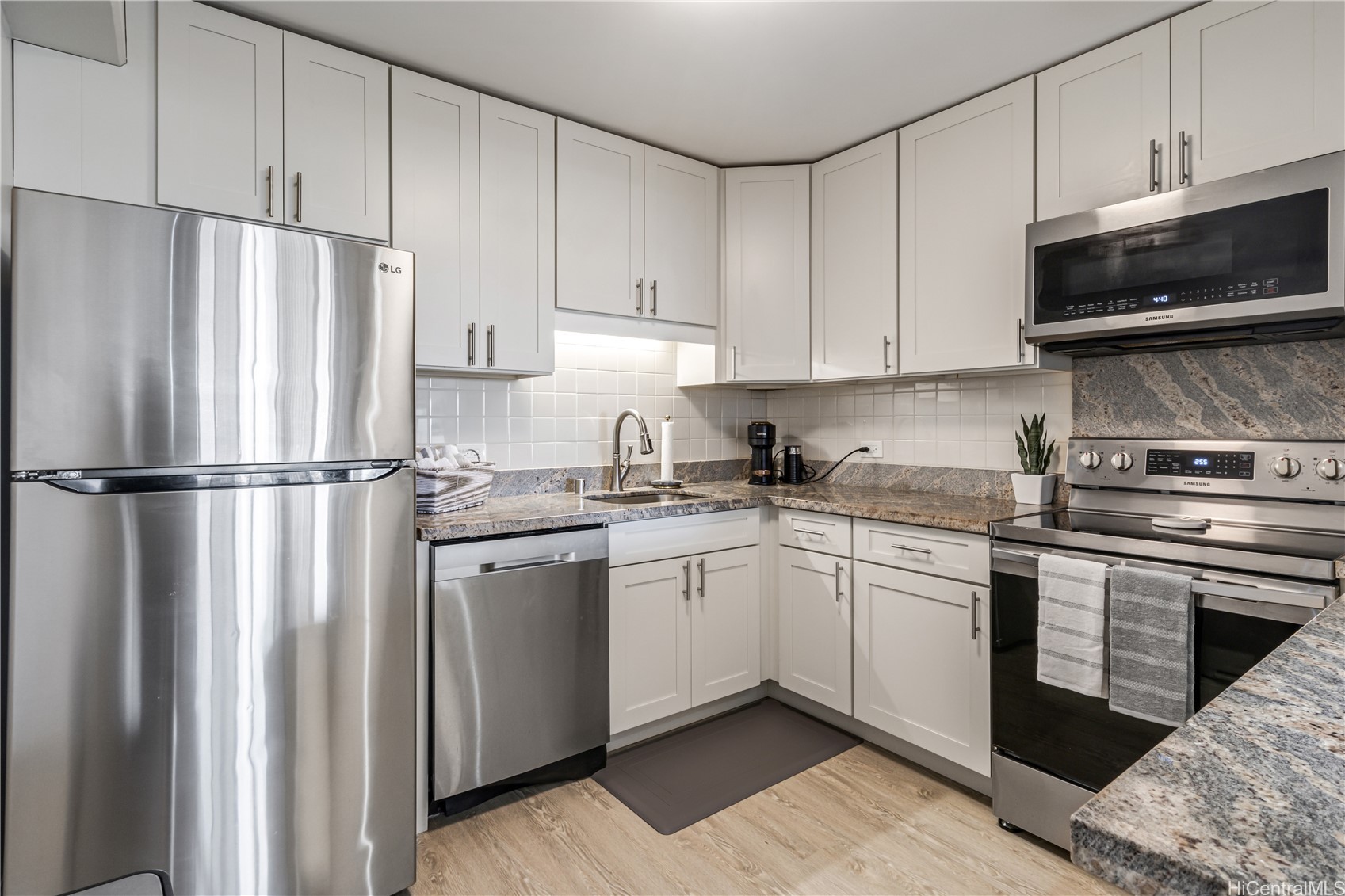 1860 Ala Moana Boulevard 1208 Property Photo 4