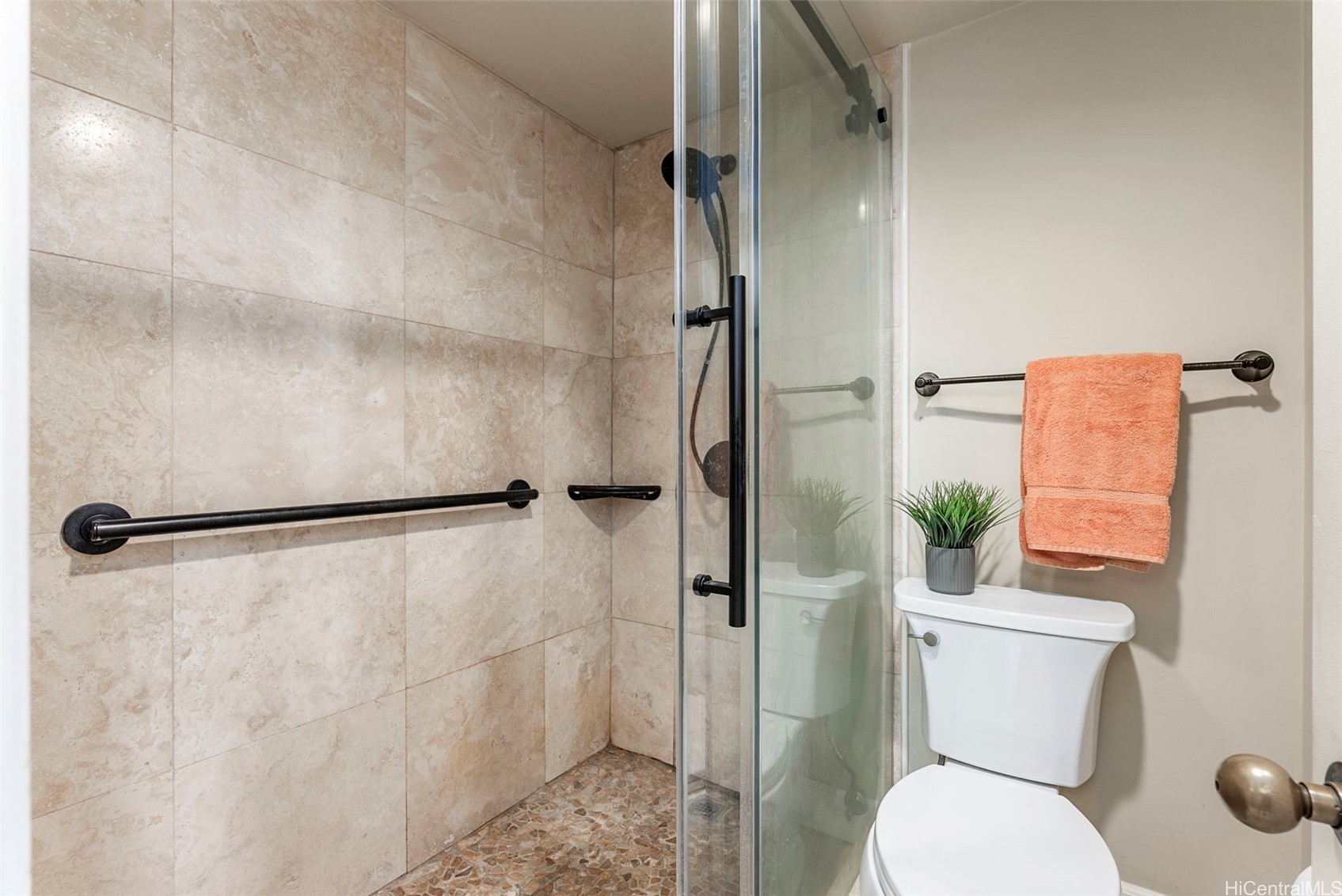 1212 Nuuanu Avenue 1309 Property Photo 8