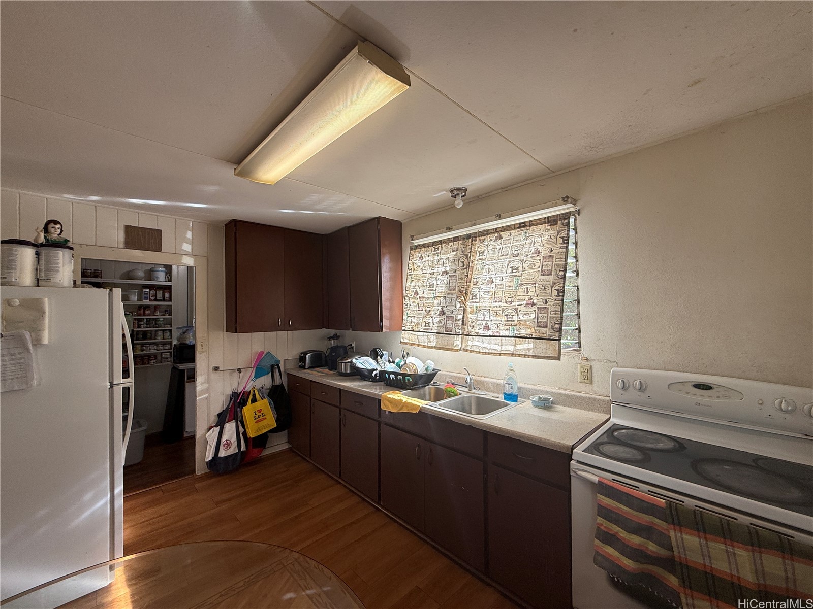 91-1337 Karayan Street Property Photo 5