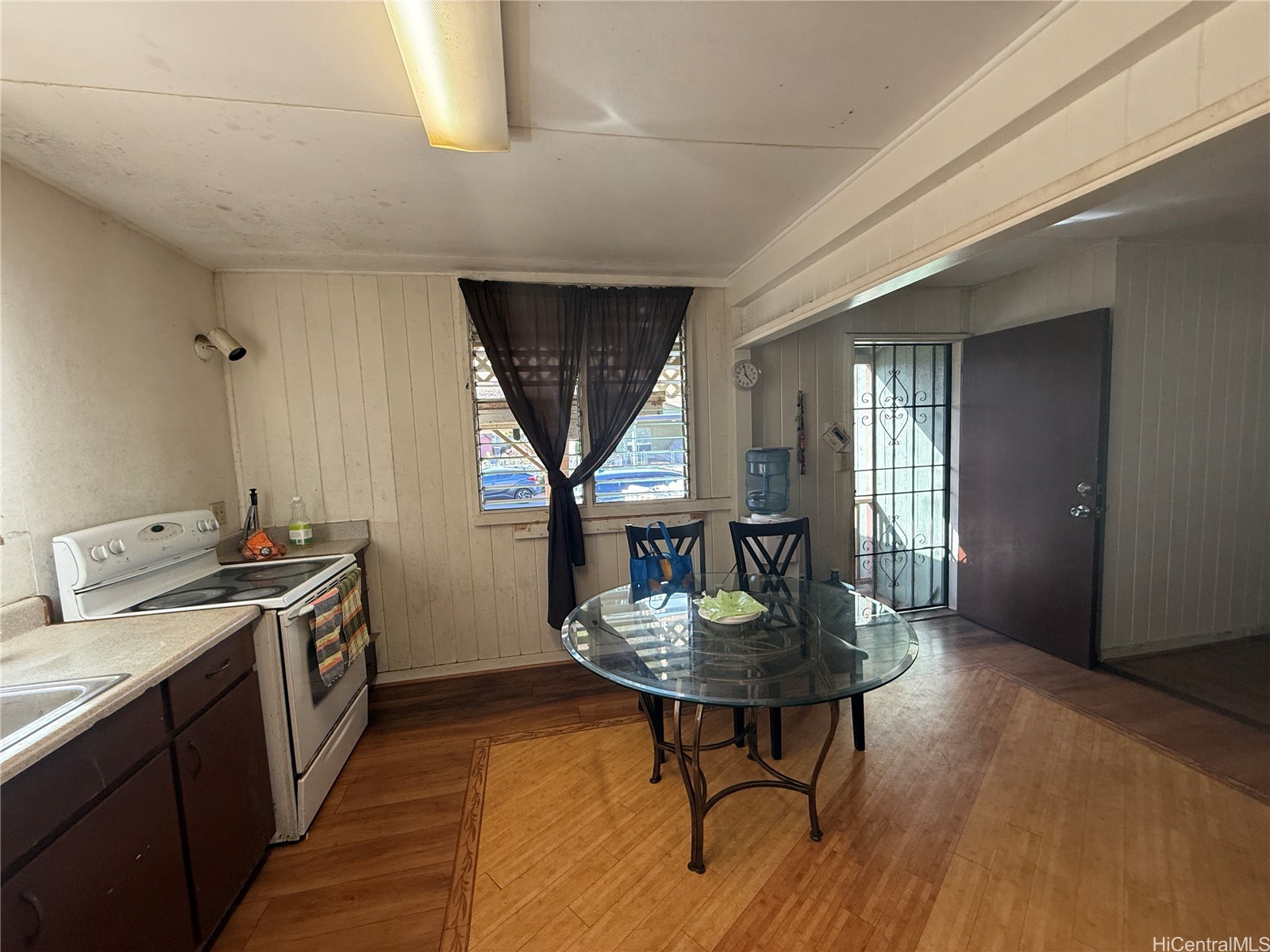 91-1337 Karayan Street Property Photo 8