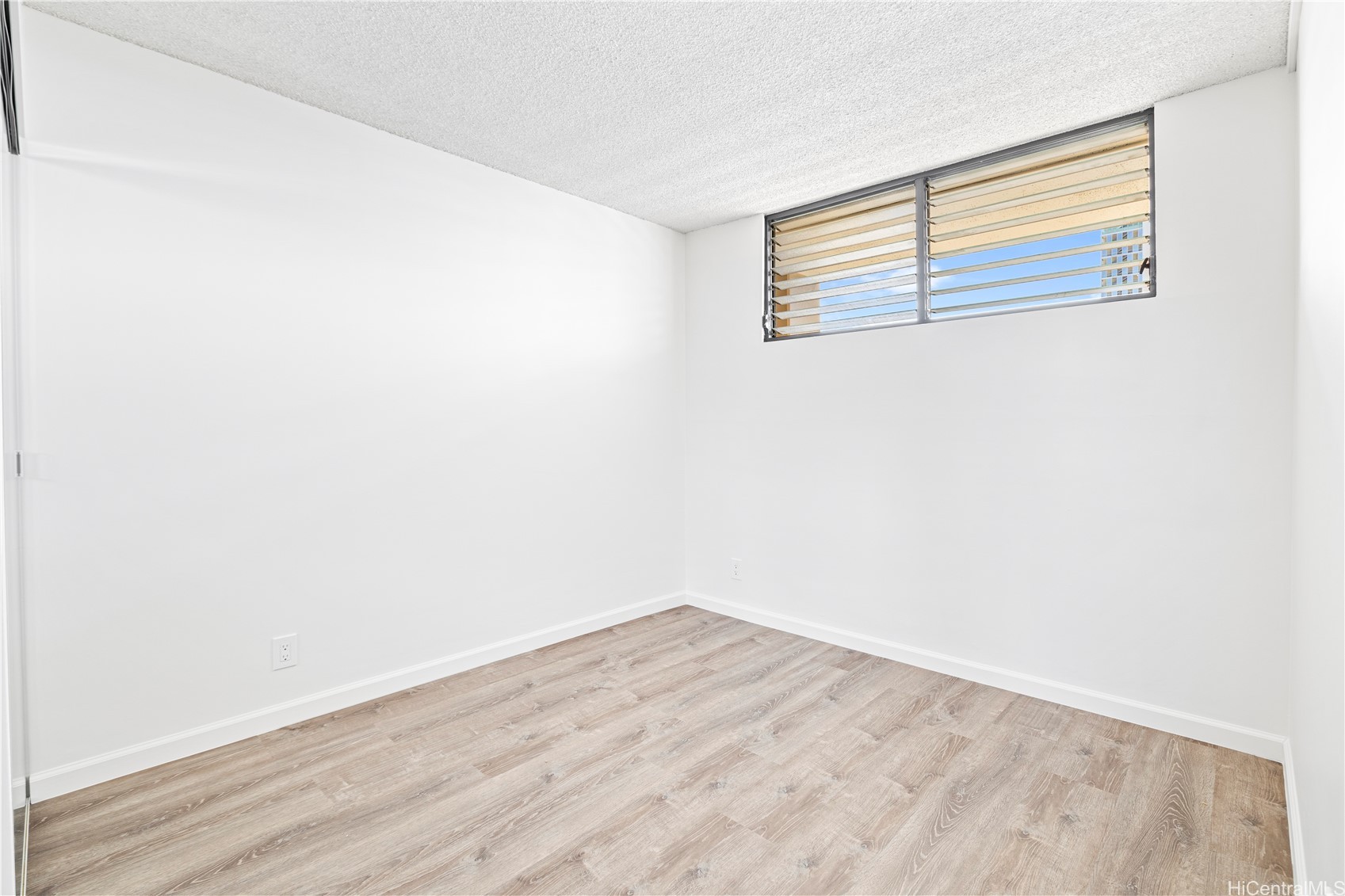 2121 Ala Wai Boulevard 2206 Property Photo 13