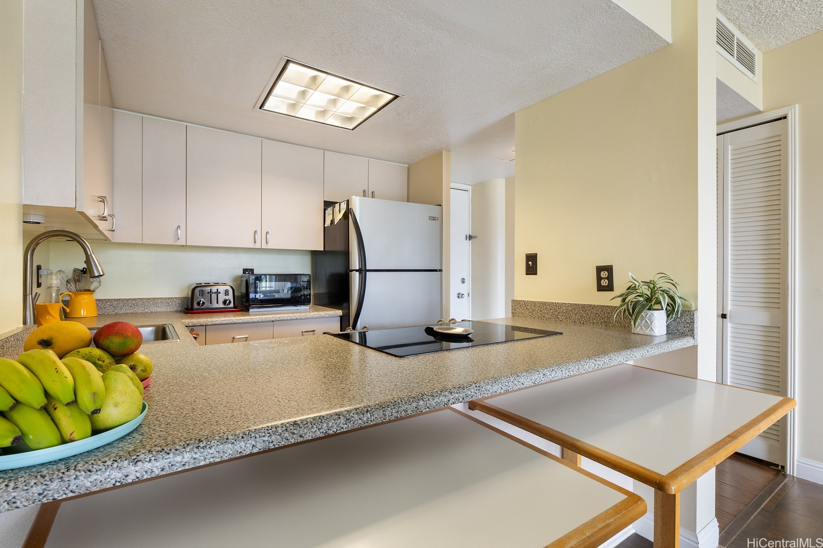 440 Seaside Avenue 503 Property Photo 6