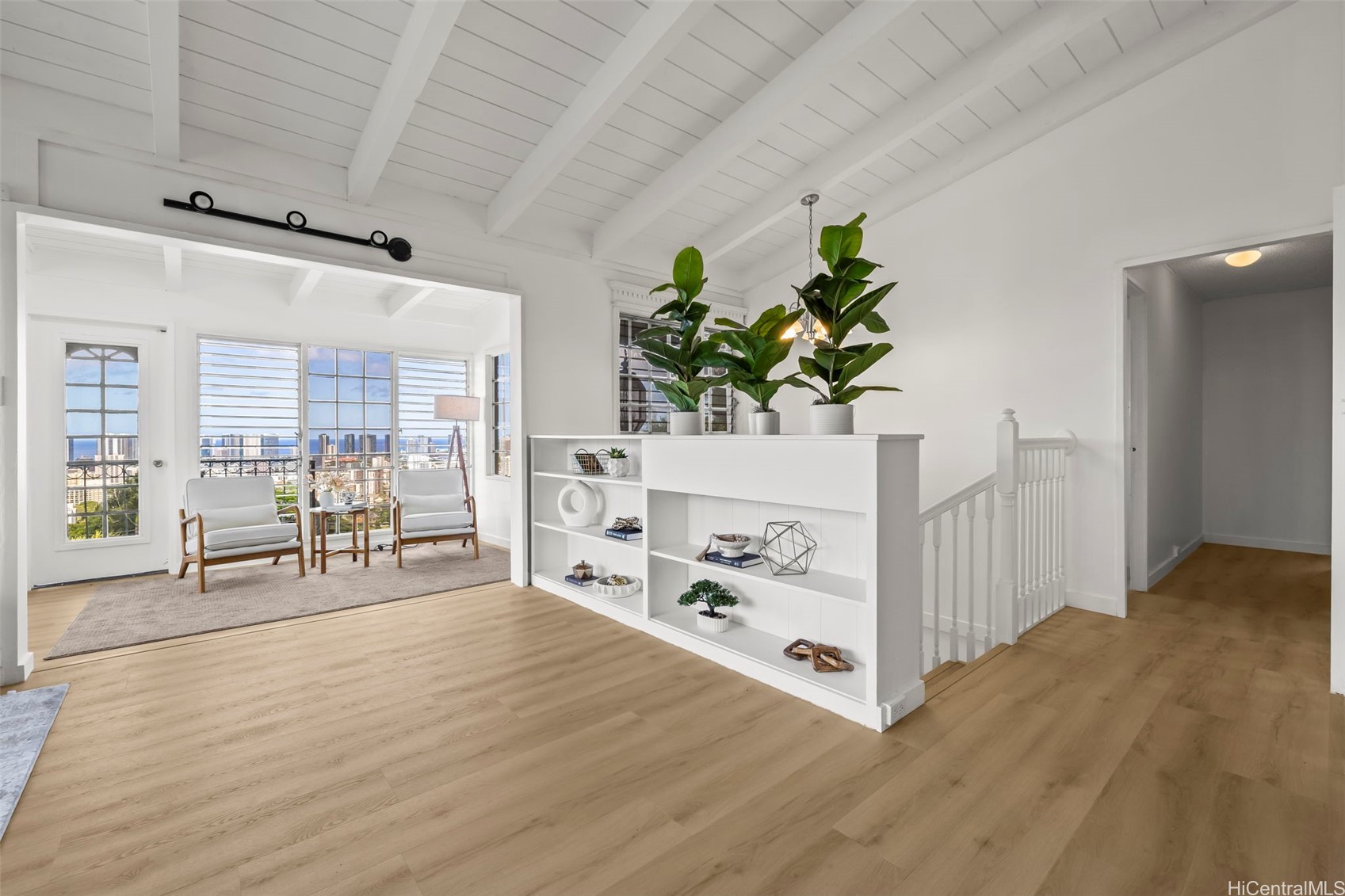 2325 Round Top Drive Property Photo 8