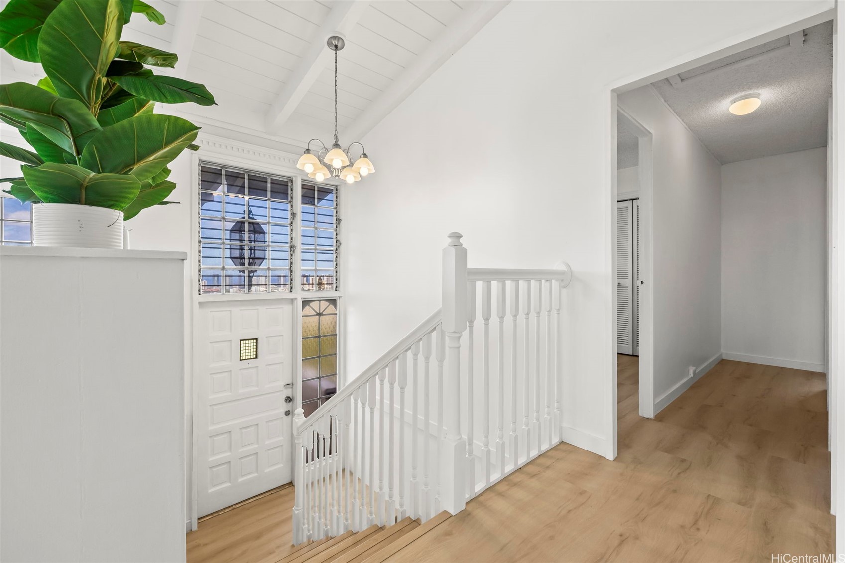 2325 Round Top Drive Property Photo 9