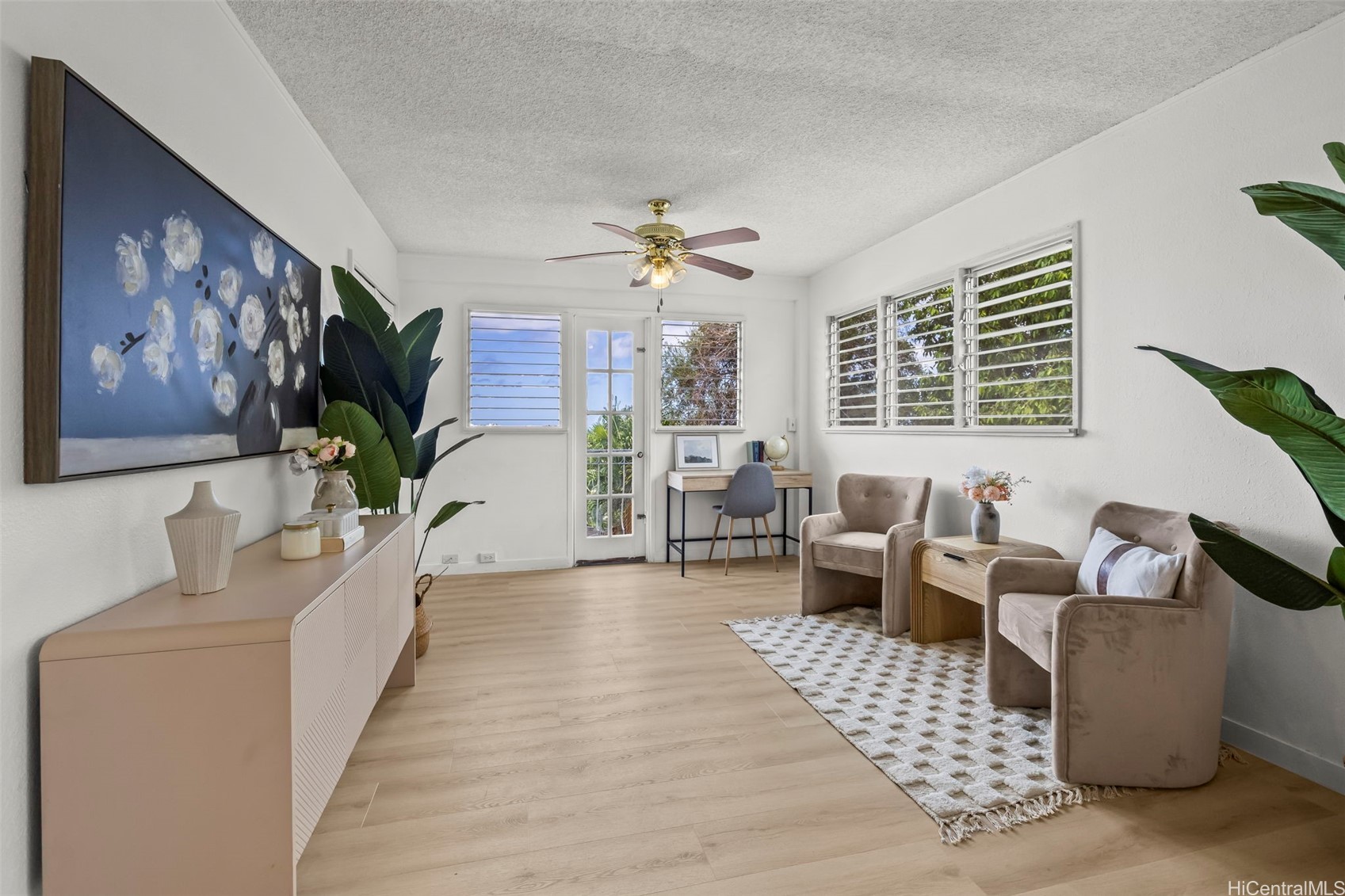 2325 Round Top Drive Property Photo 12