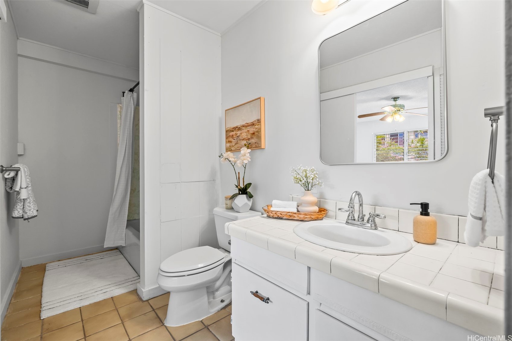 2325 Round Top Drive Property Photo 14