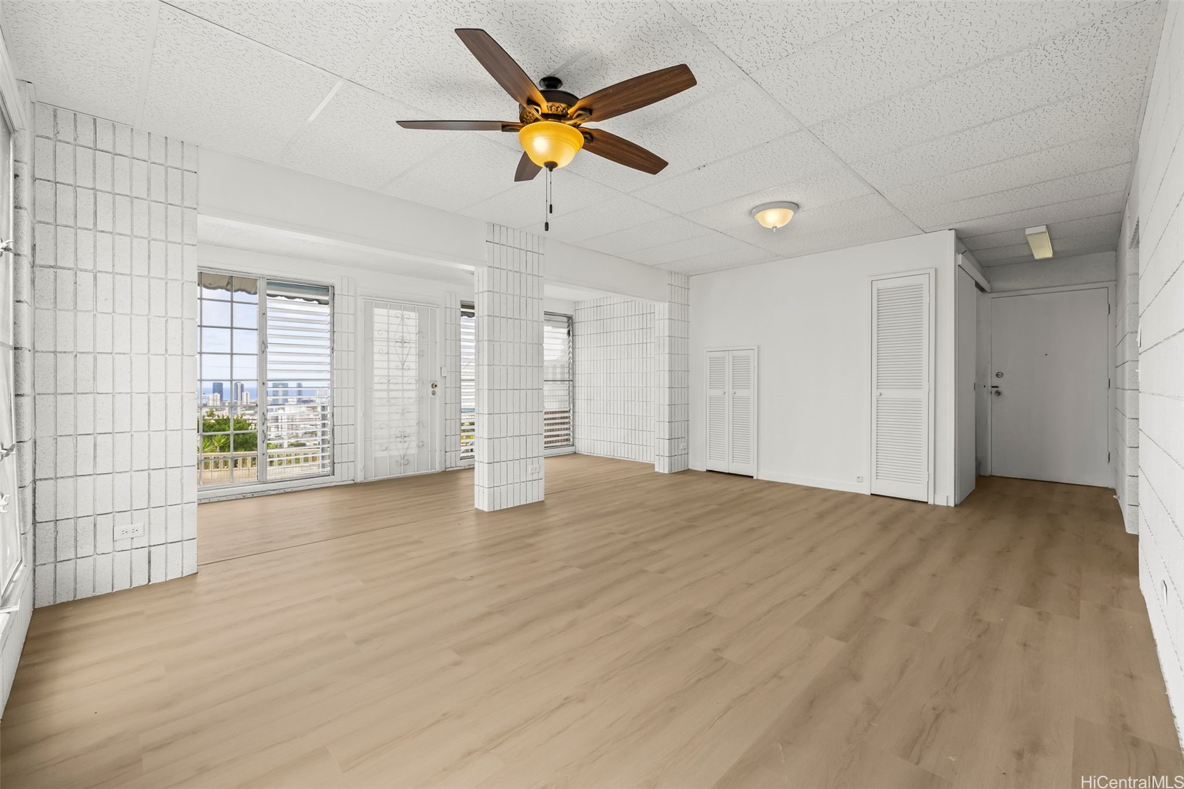 2325 Round Top Drive Property Photo 15