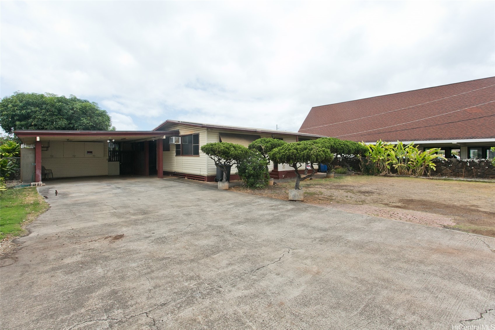 949 Lehua Ave Property Photo 1