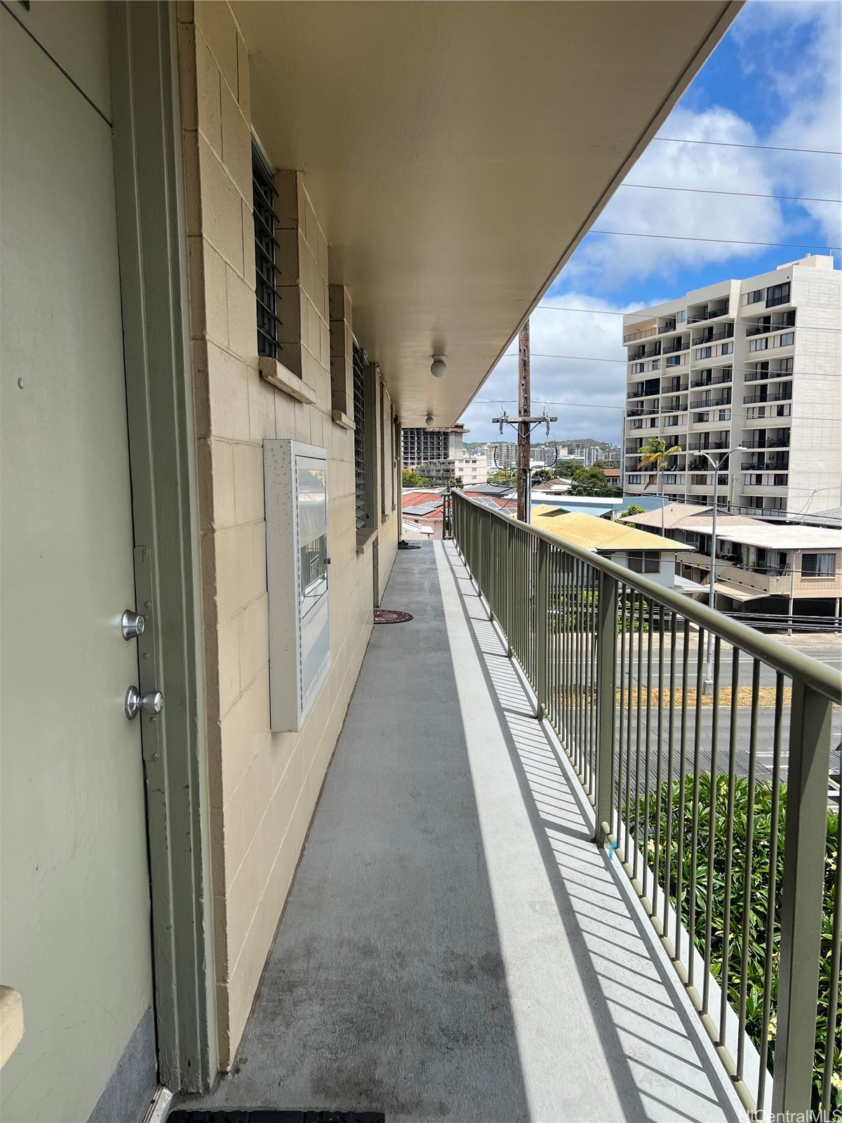 727 University Avenue 303 Property Photo 2