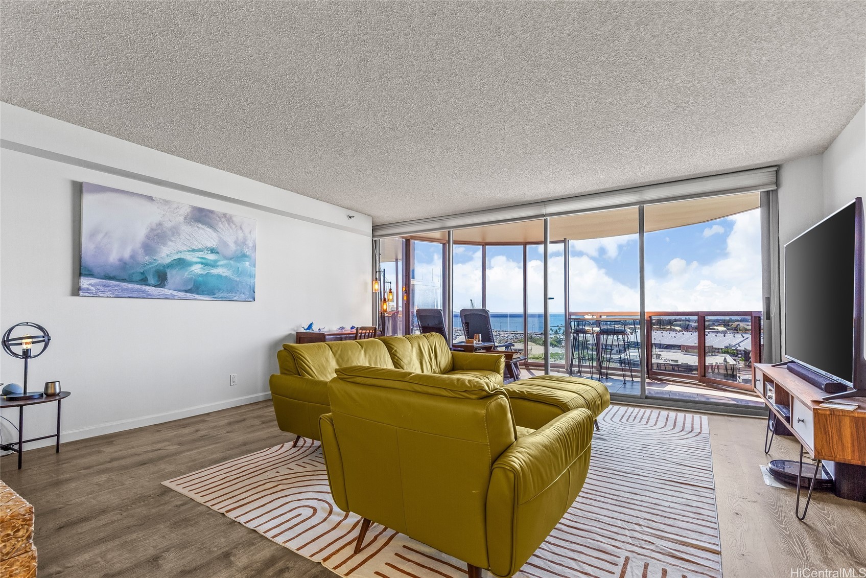 425 South Street 1202 Property Photo 3