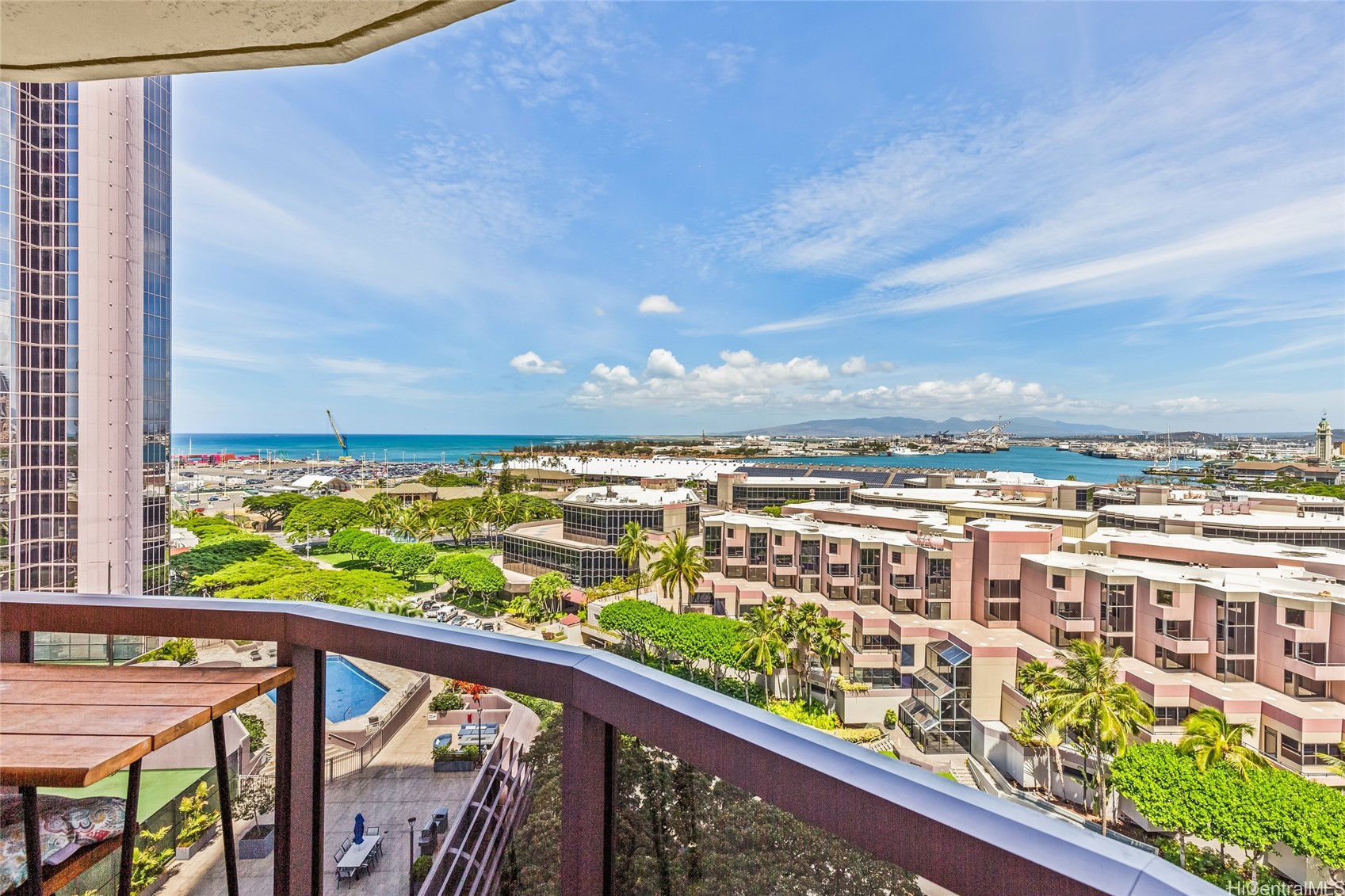 425 South Street 1202 Property Photo 8