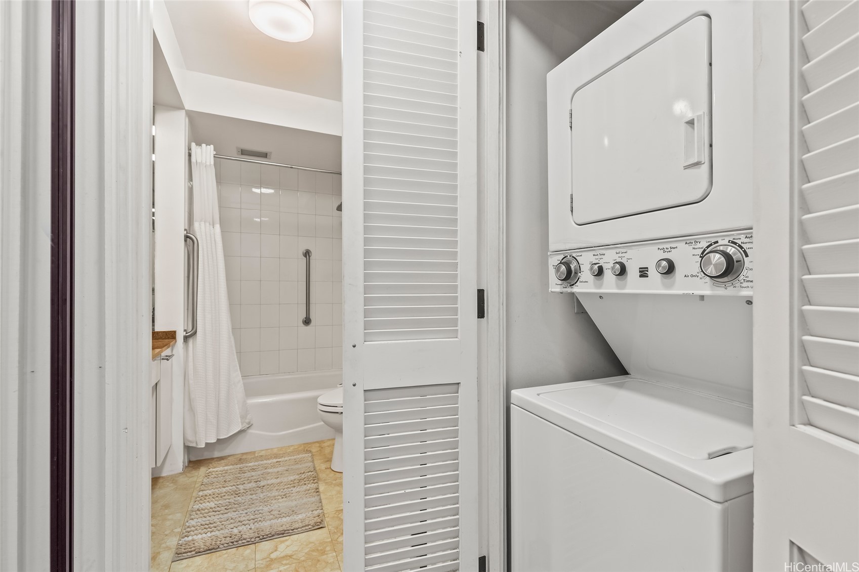 425 South Street 1202 Property Photo 13