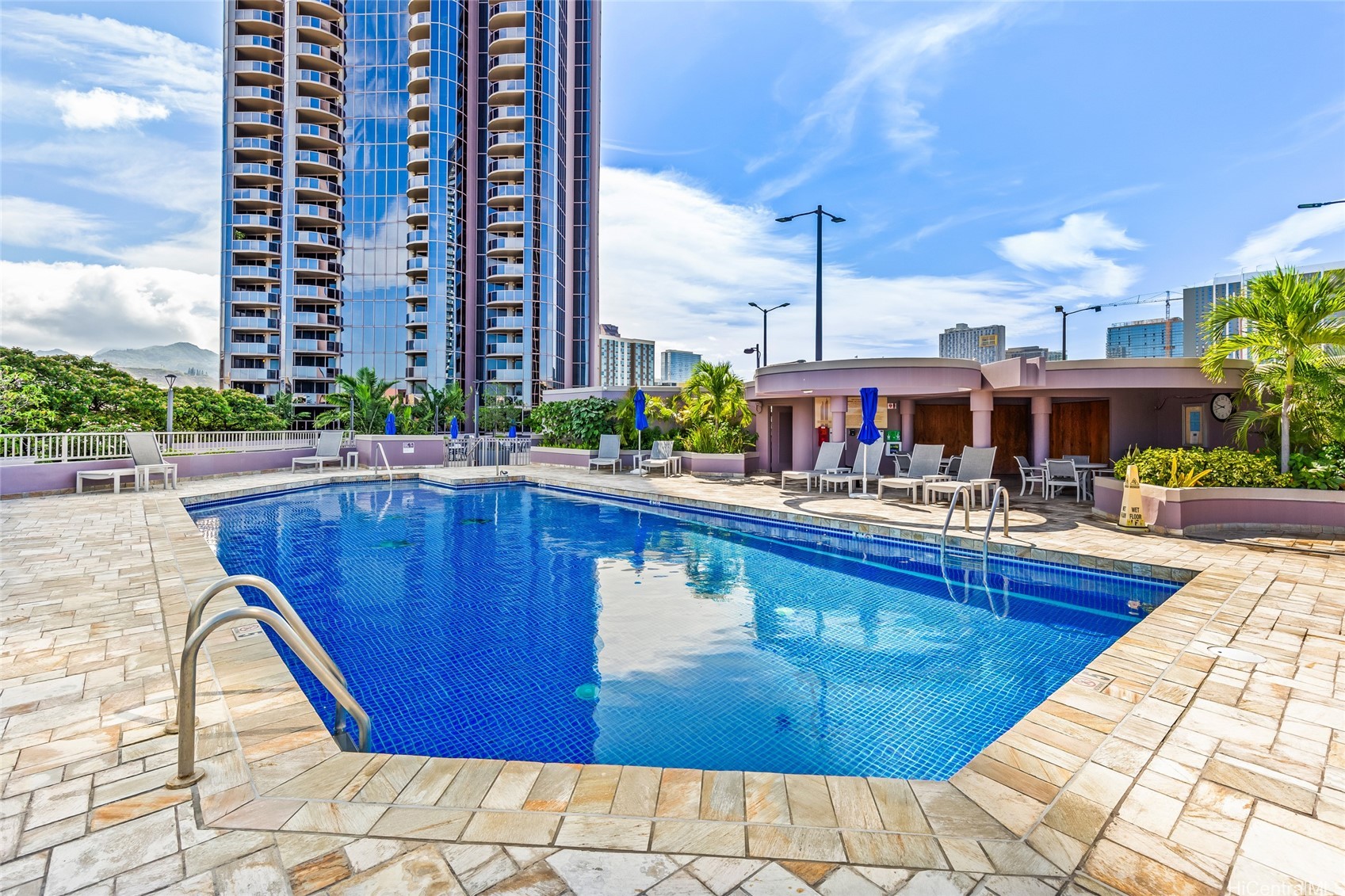 425 South Street 1202 Property Photo 16