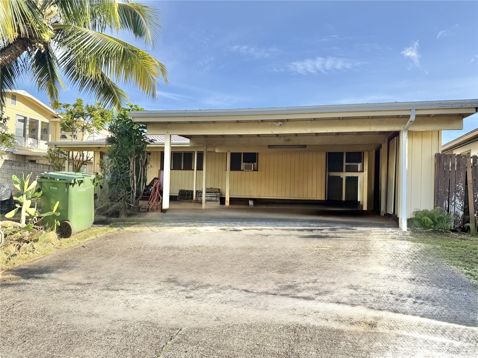 98-1658 Hoomaike Street Property Photo