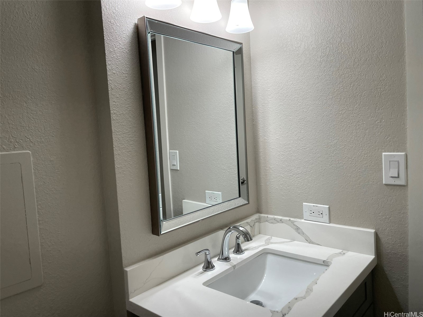 620 Sheridan Street 404 Property Photo 9