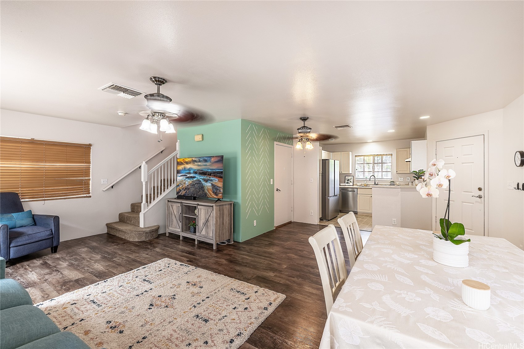 87-1980 Pakeke Street T-94 Property Photo 5