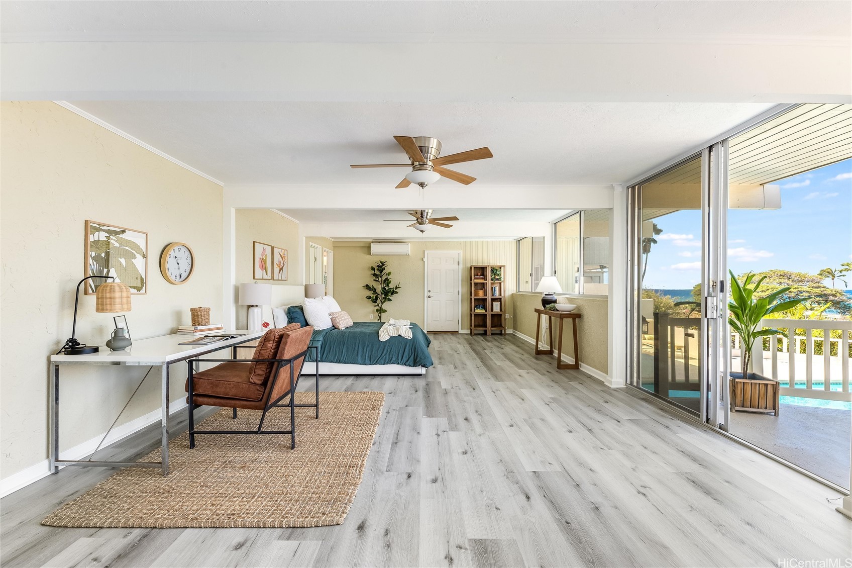 532 Portlock Road Property Photo 13