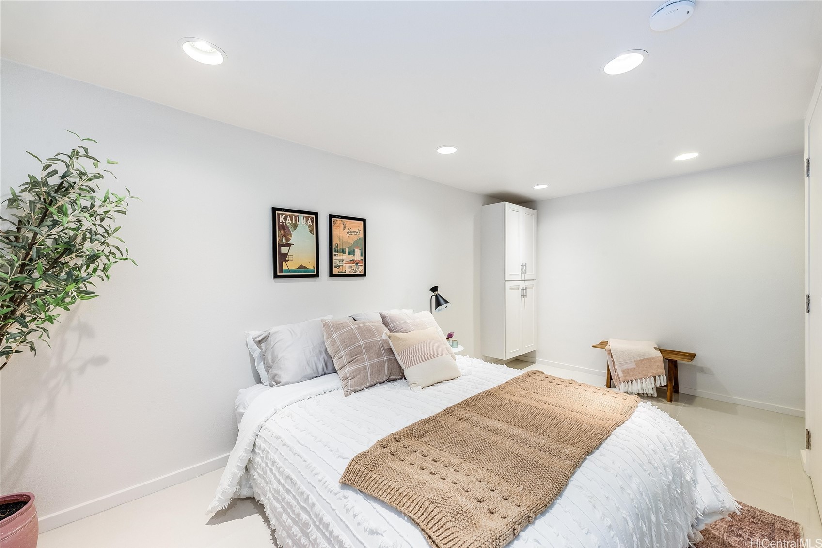 532 Portlock Road Property Photo 21