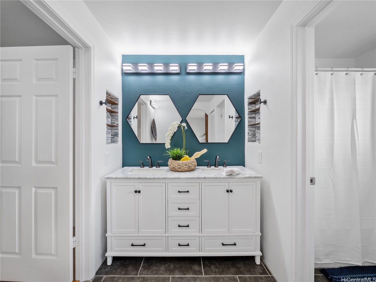 92-1117 Panana Street 405 Property Photo 17