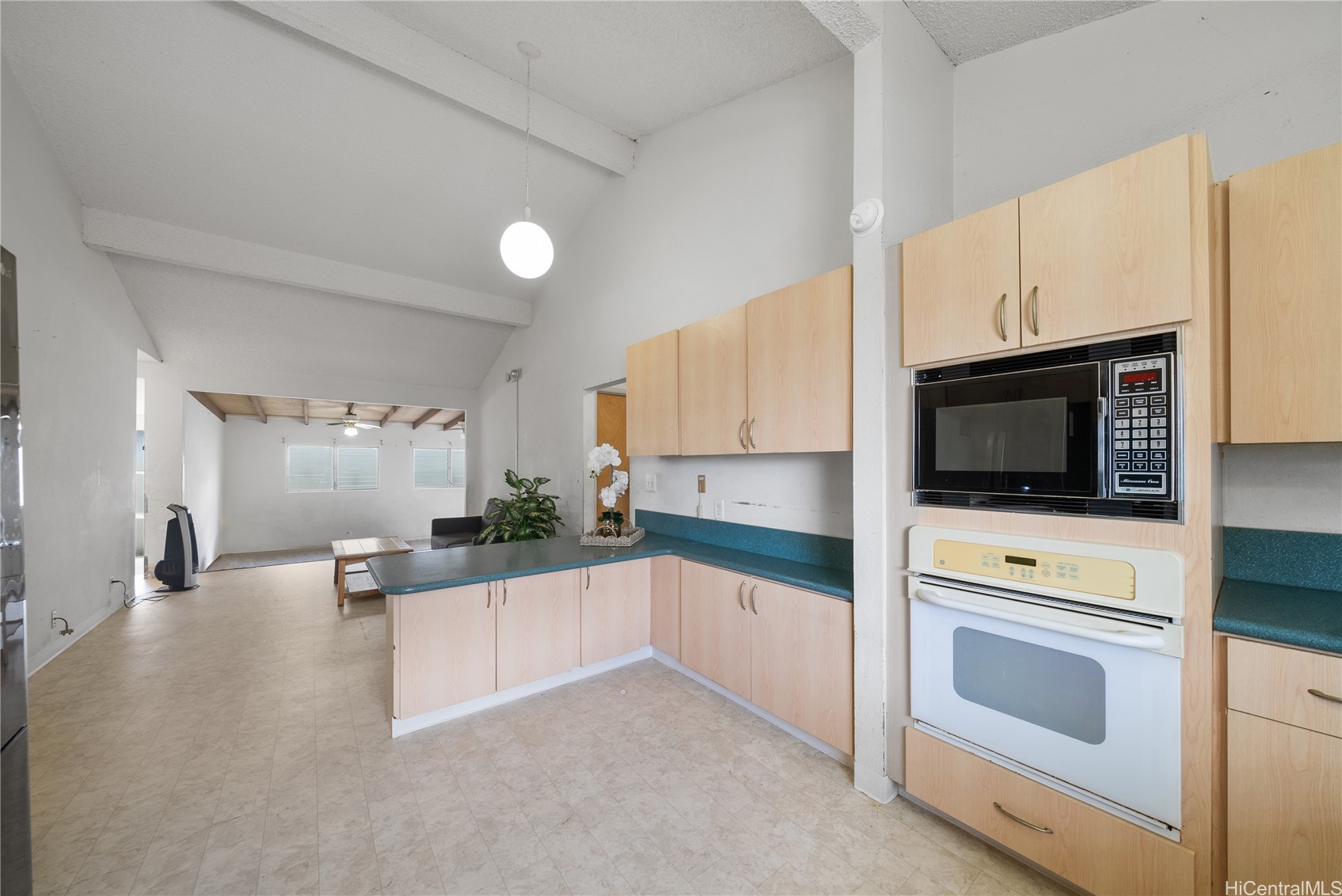 98-635 Leke Place Property Photo 7