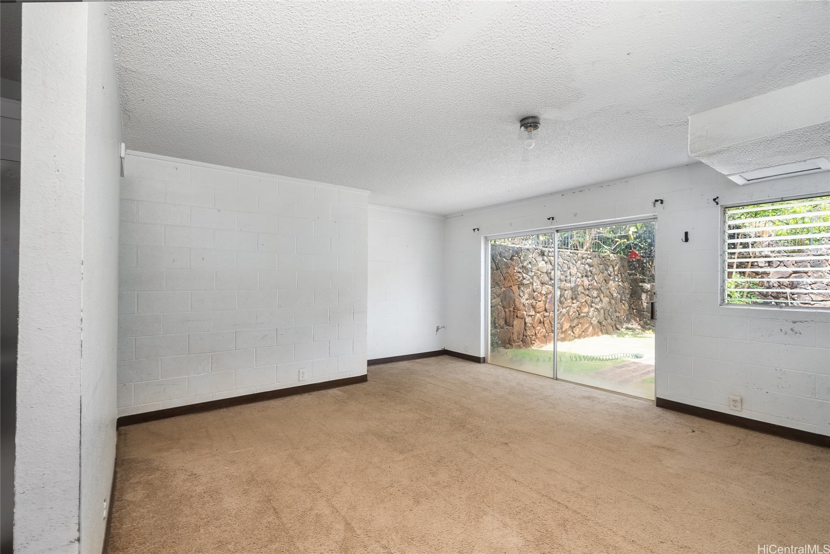 98-635 Leke Place Property Photo 16