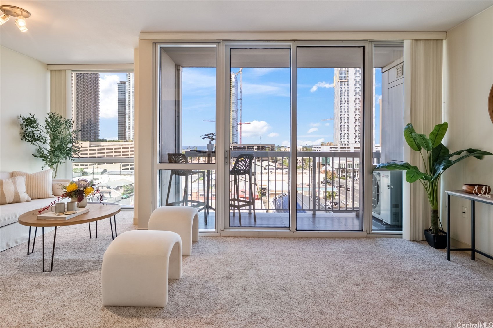 909 Kapiolani Boulevard 903 Property Photo 2