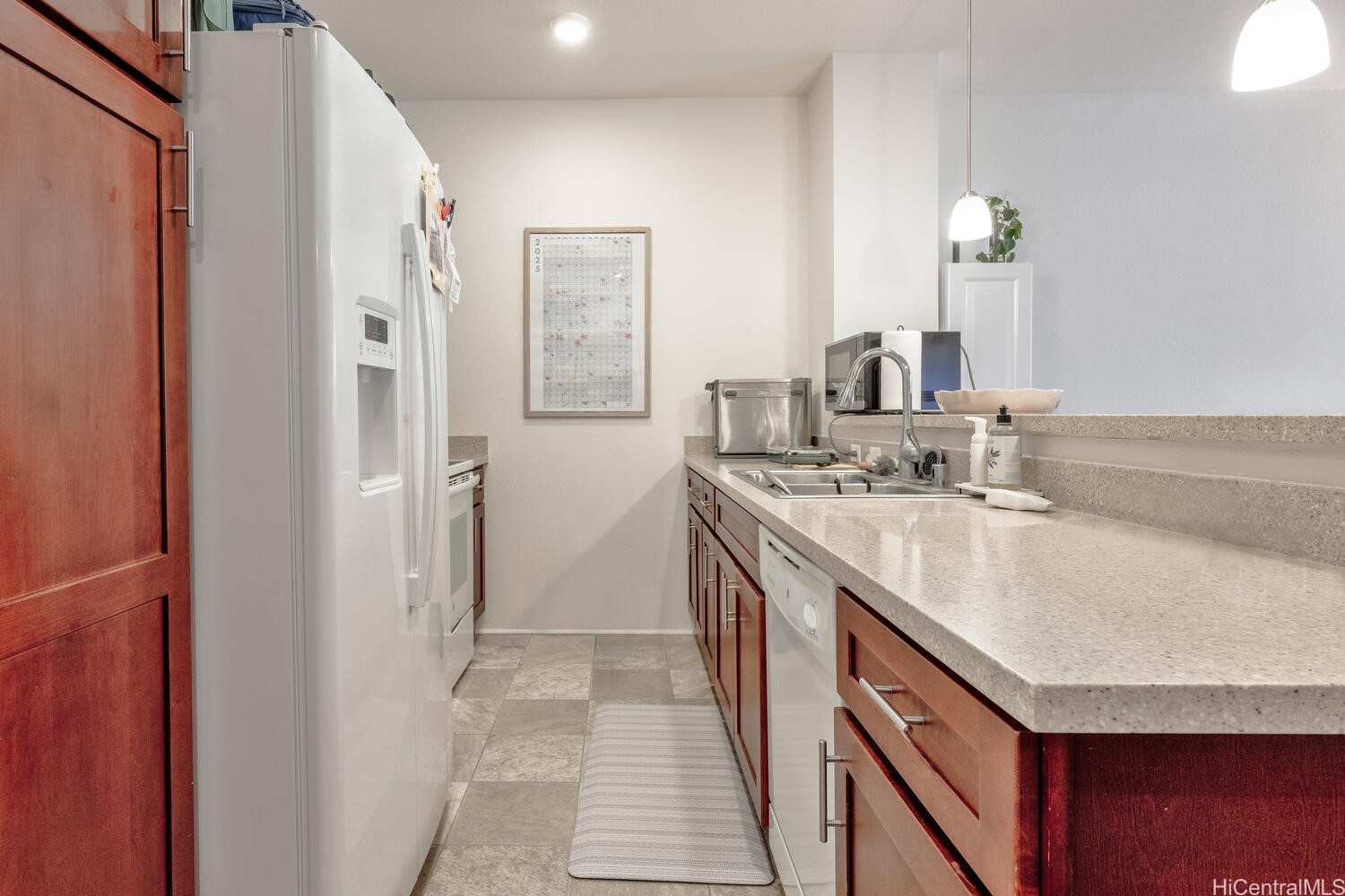 458 Manawai Street 404 Property Photo 4