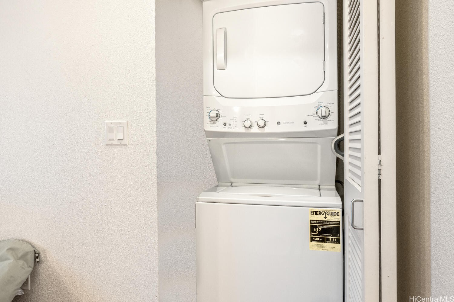 458 Manawai Street 404 Property Photo 11