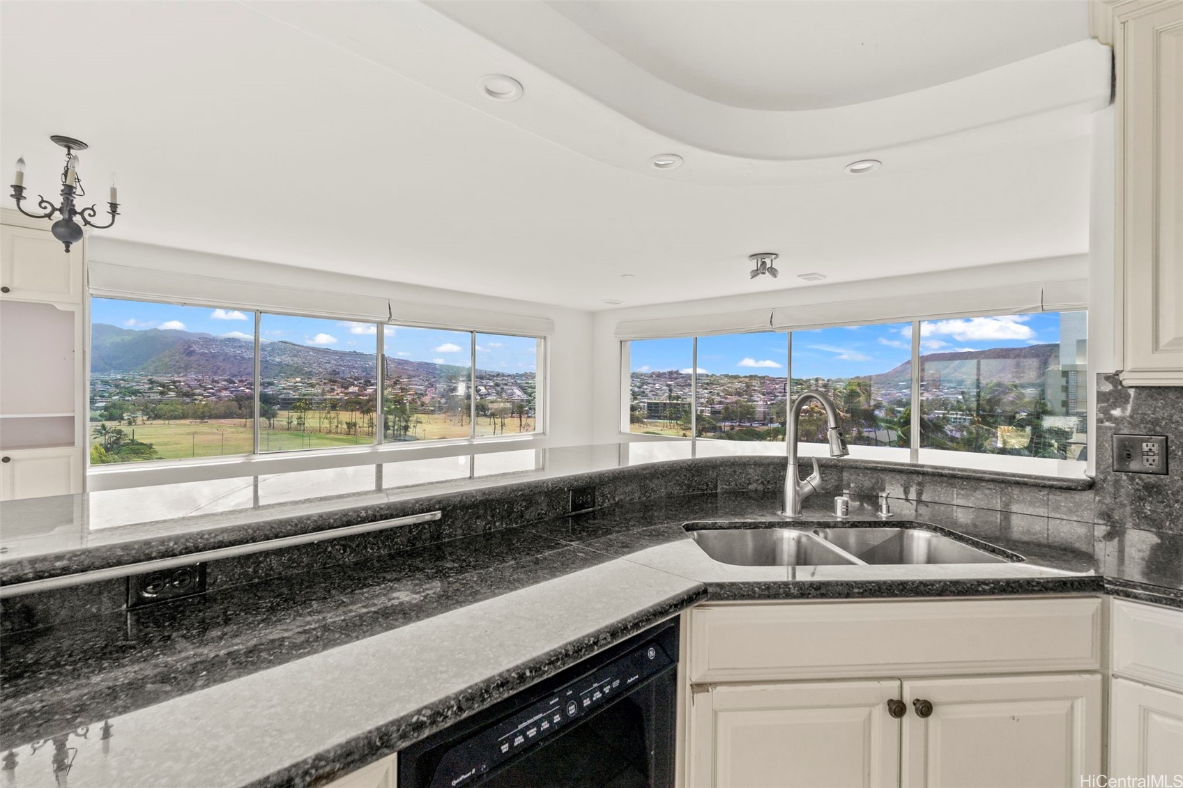 2547 Ala Wai Boulevard 1001 Property Photo 1