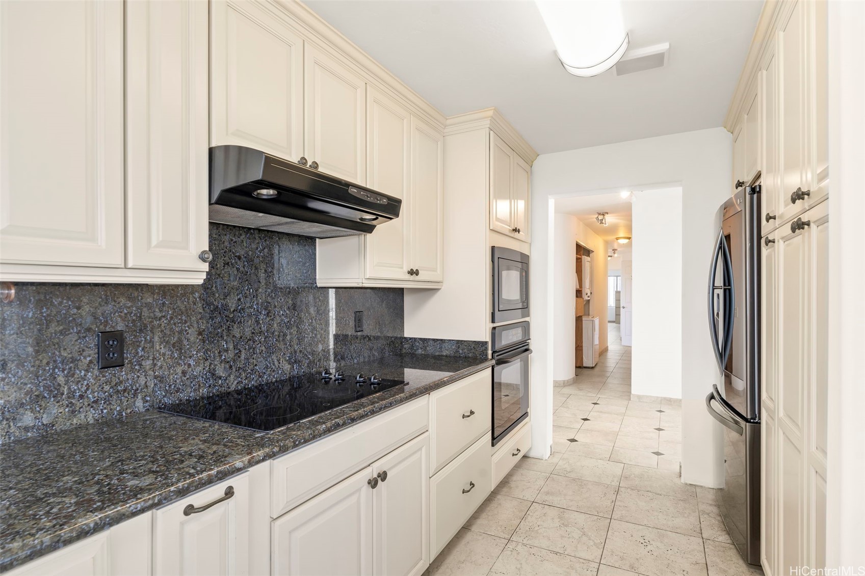 2547 Ala Wai Boulevard 1001 Property Photo 6