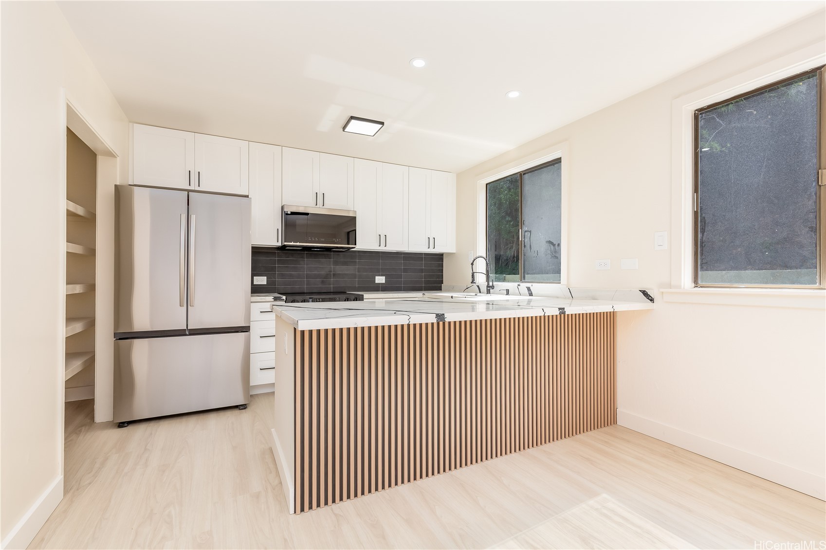 486 Kawaihae Street C Property Photo 4