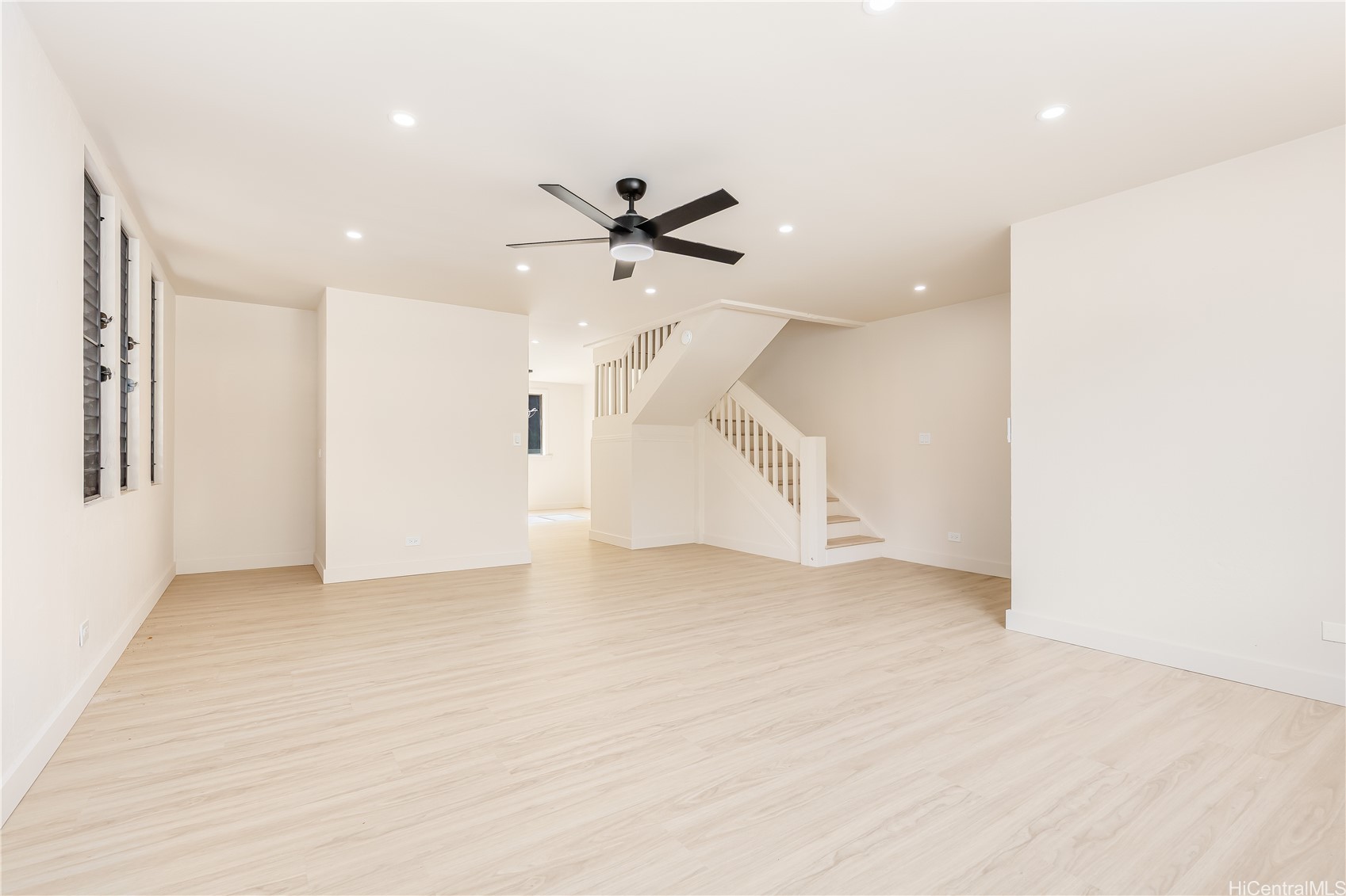 486 Kawaihae Street C Property Photo 11