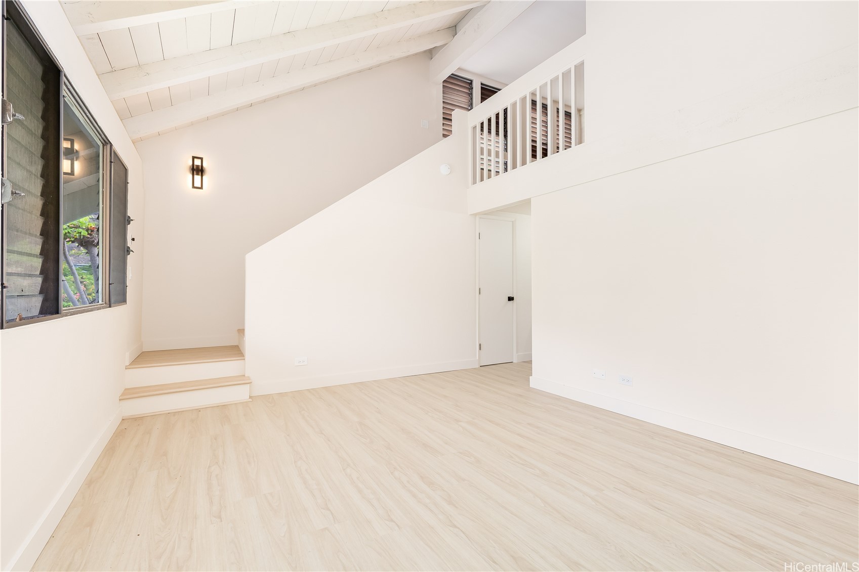 486 Kawaihae Street C Property Photo 19