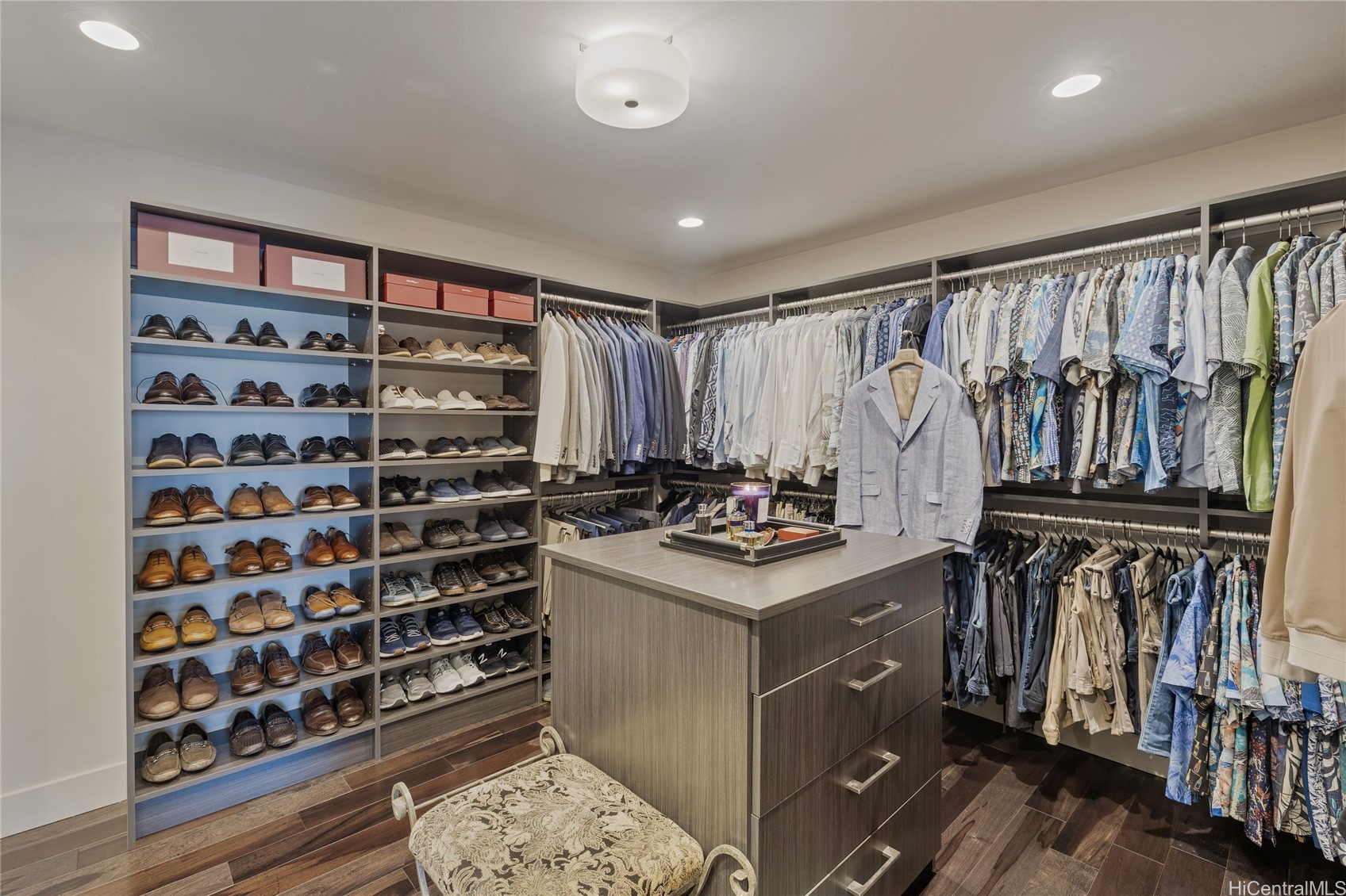 202517032 Property Photo 17