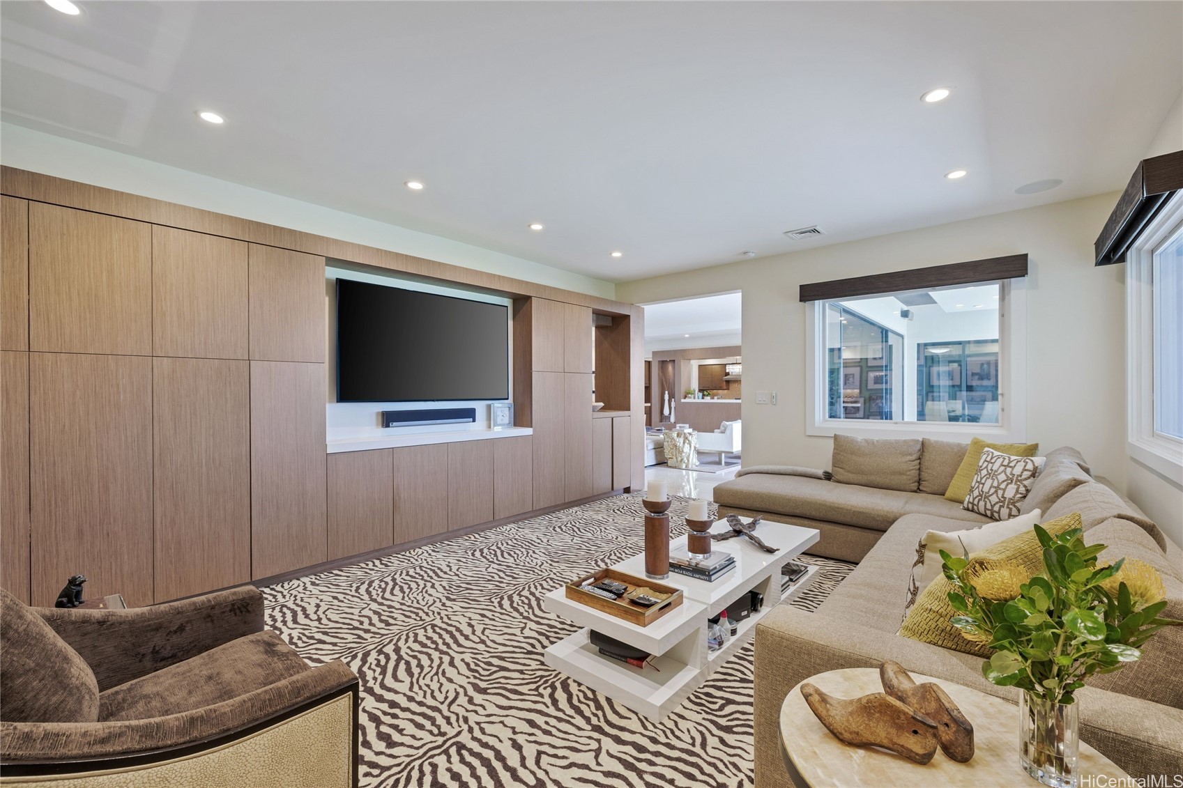 202517032 Property Photo 18