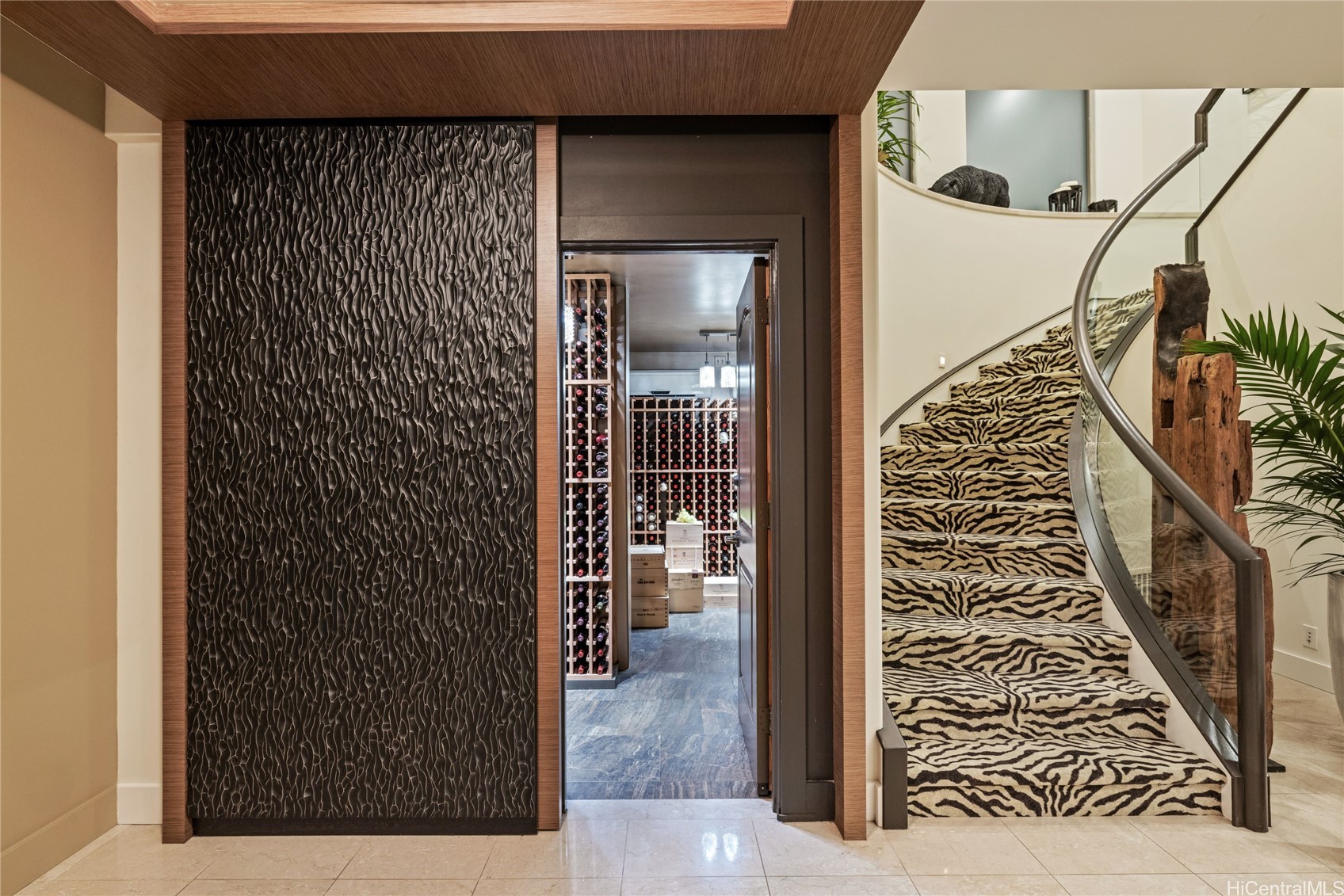 202517032 Property Photo 21